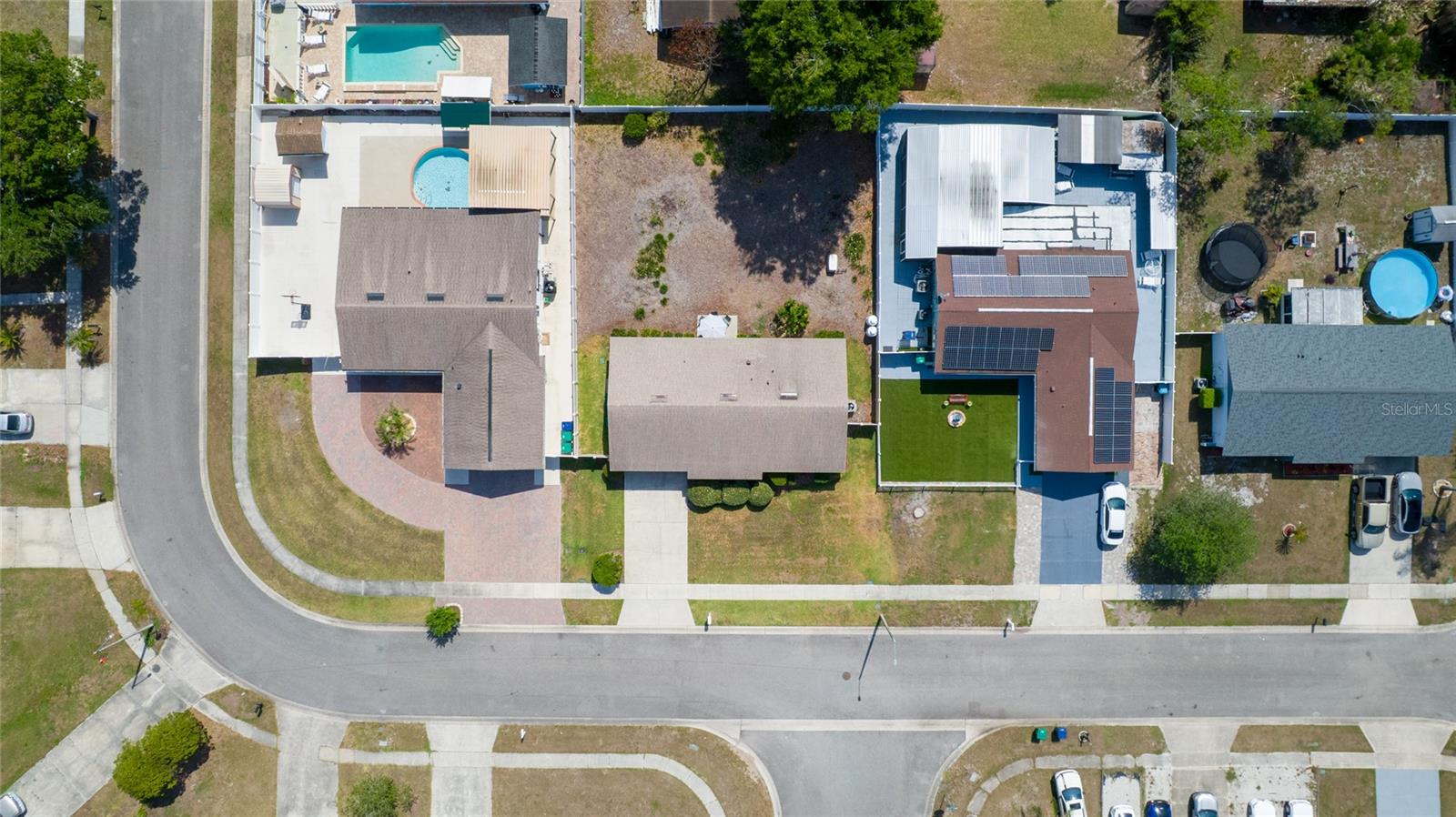 AZALEA WOODS - Residential