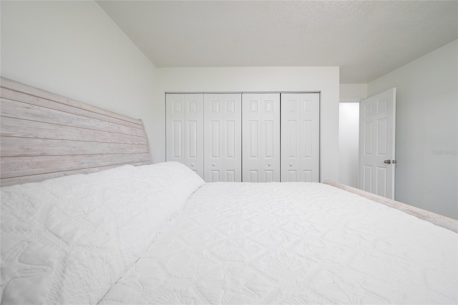 AZALEA WOODS - Residential