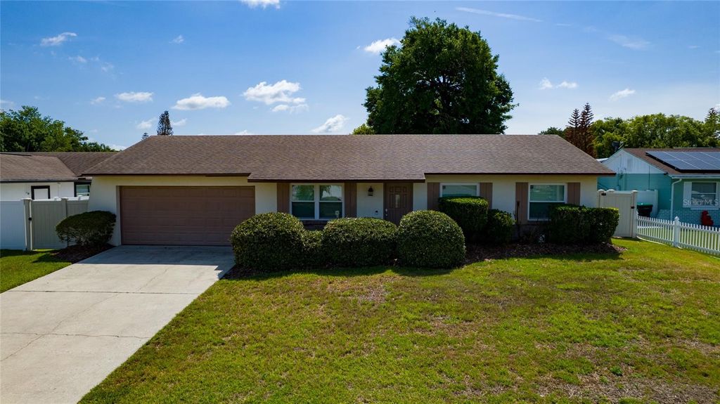 Photo of 129 Coral Bell Court, Orlando, FL 32807 (MLS # O6404295)