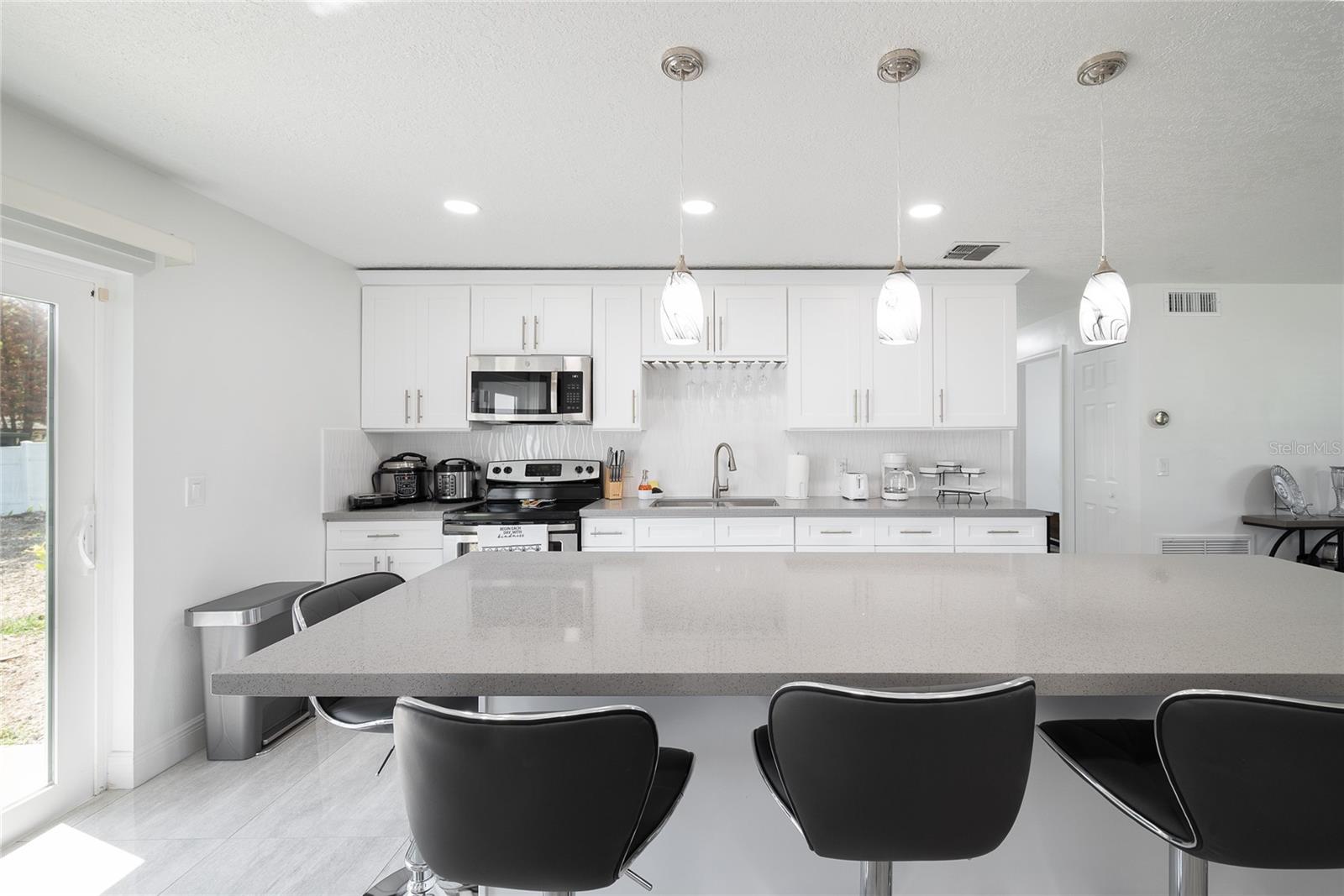 AZALEA WOODS - Residential