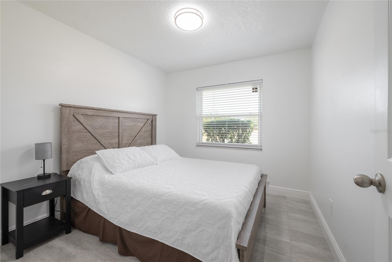 AZALEA WOODS - Residential
