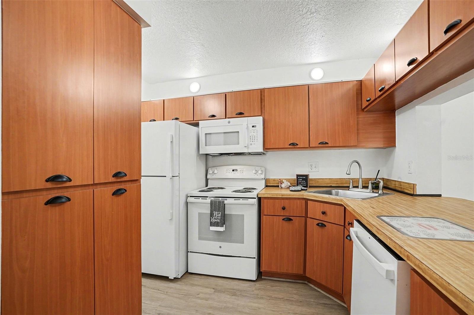 PINE RIDGE CLUB VILLAGE 1 PH 5 - Residential