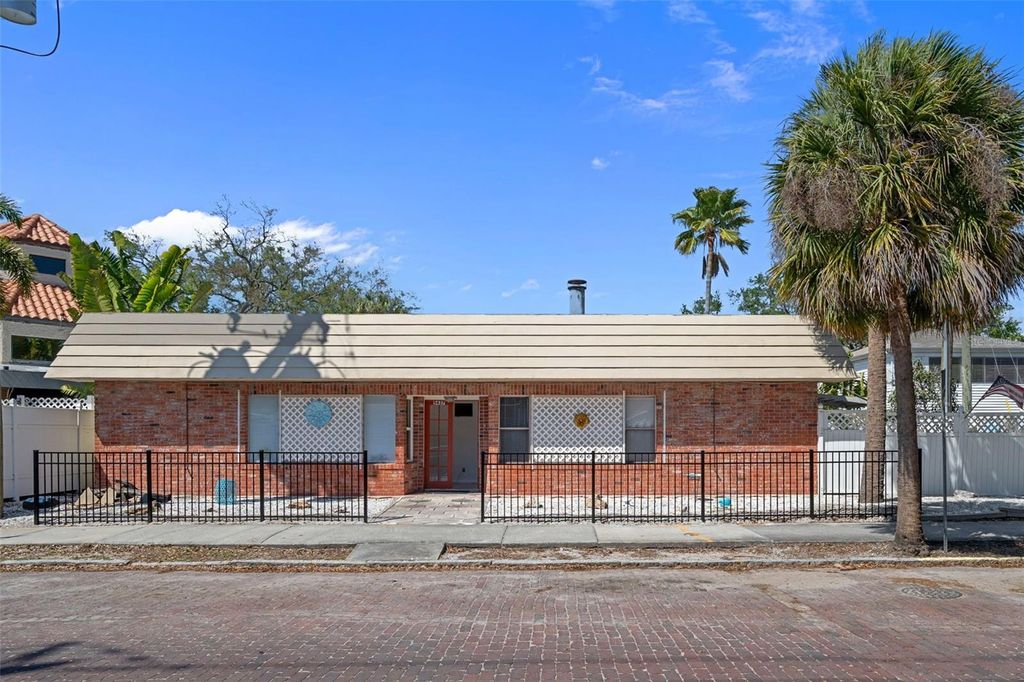 Photo of 5437 29th Avenue S, Gulfport, FL 33707 (MLS # TB8494269)