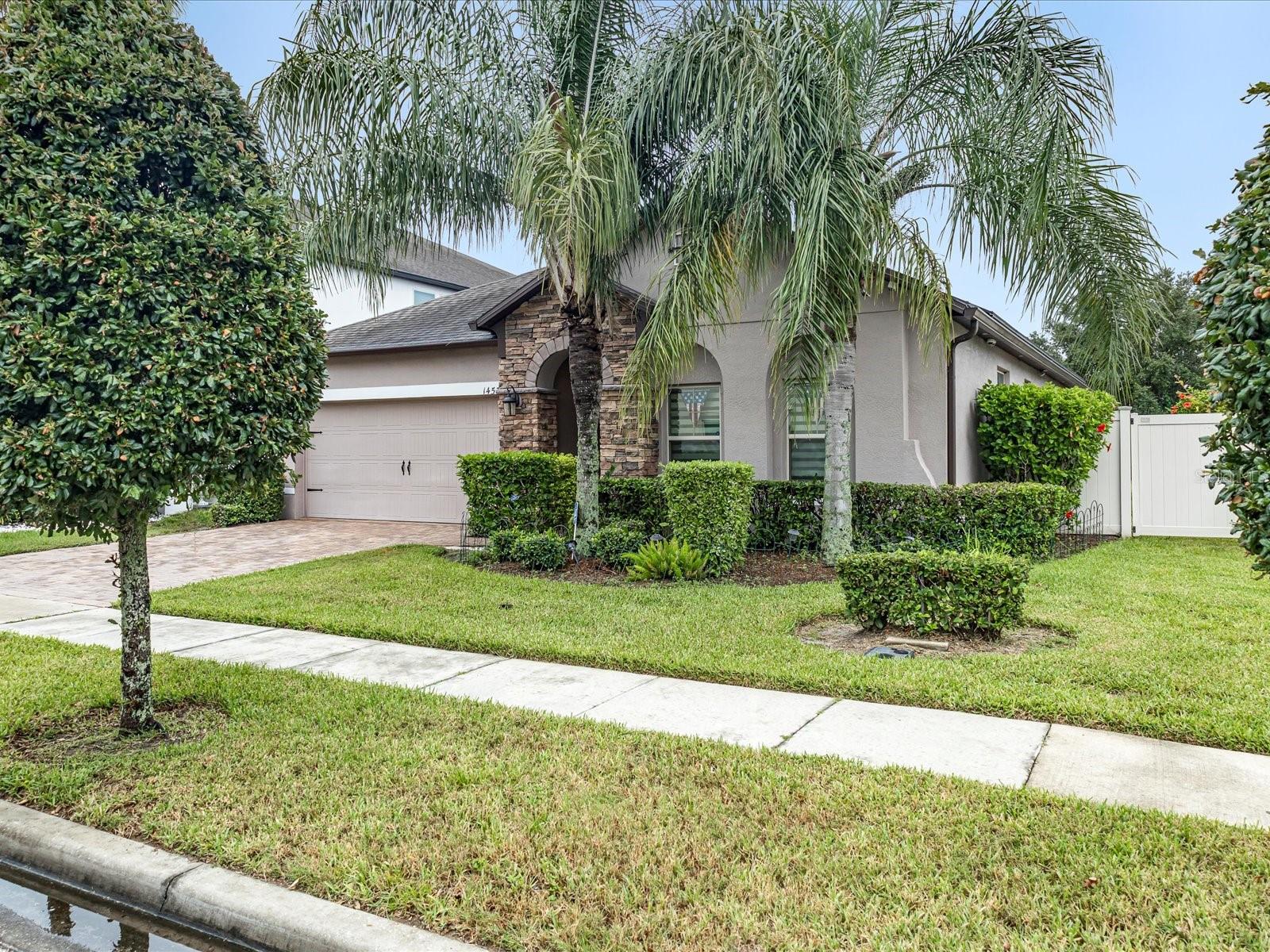 1453 PINE MARSH LOOP