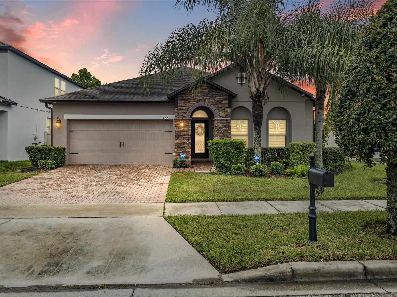 1453 PINE MARSH LOOP