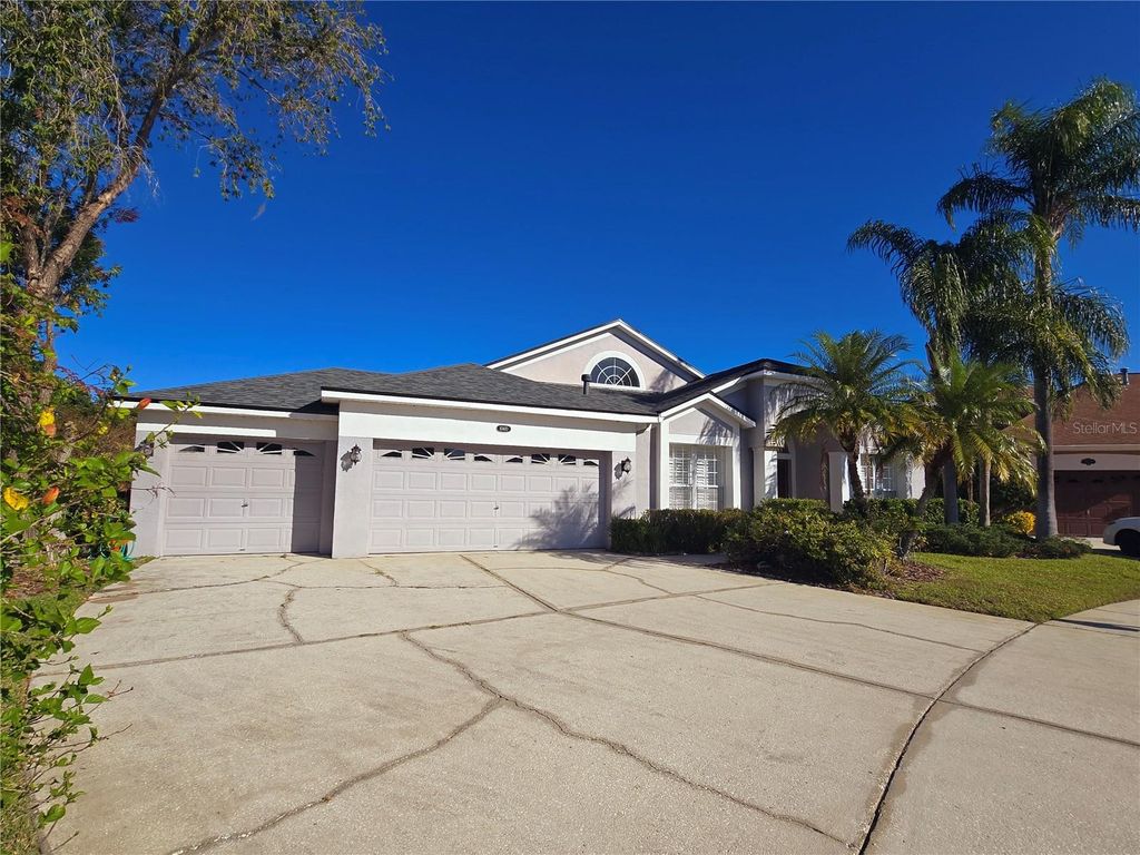 Photo of 10410 Riverburn Drive, Tampa, FL 33647 (MLS # TB8330354)
