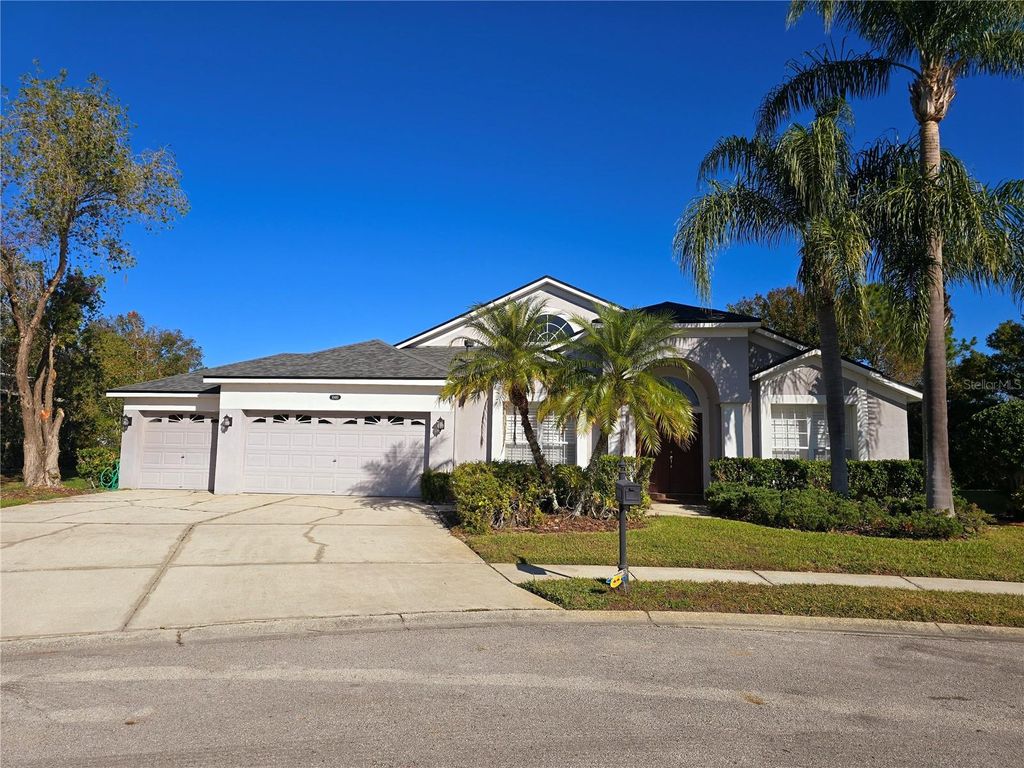 Photo of 10410 Riverburn Drive, Tampa, FL 33647 (MLS # TB8330354)