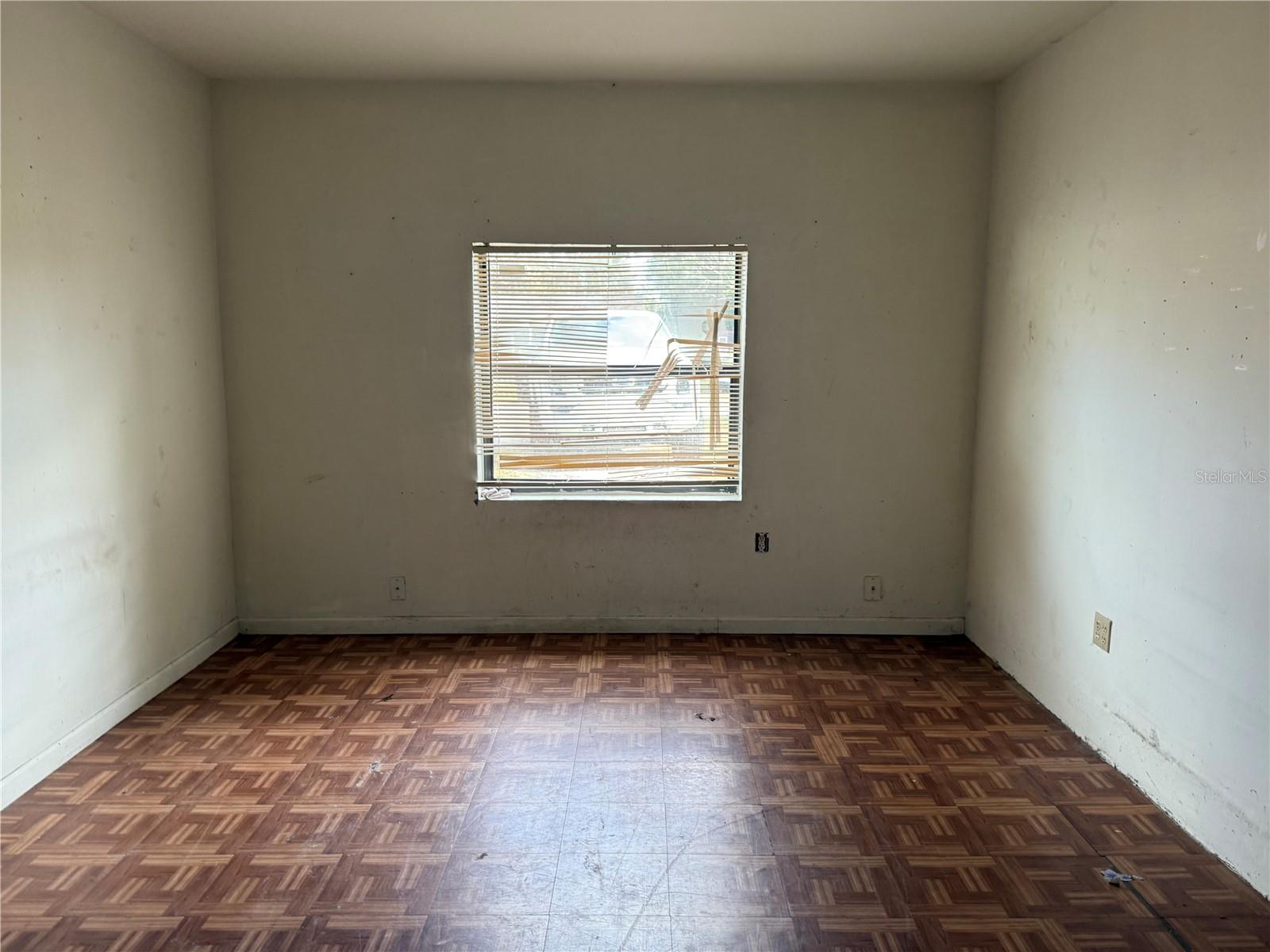 FAIRVIEW GDNS - Residential