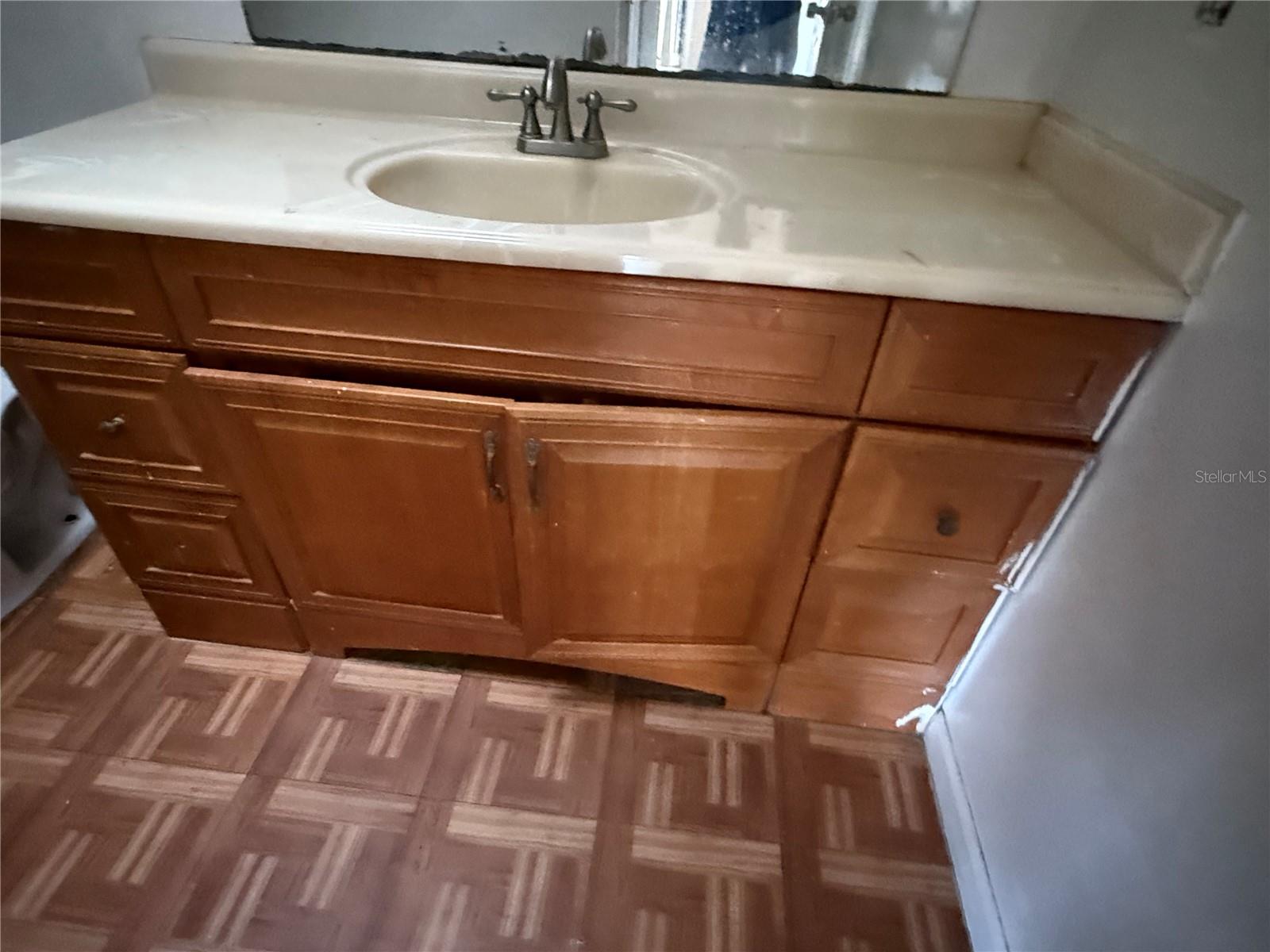 FAIRVIEW GDNS - Residential