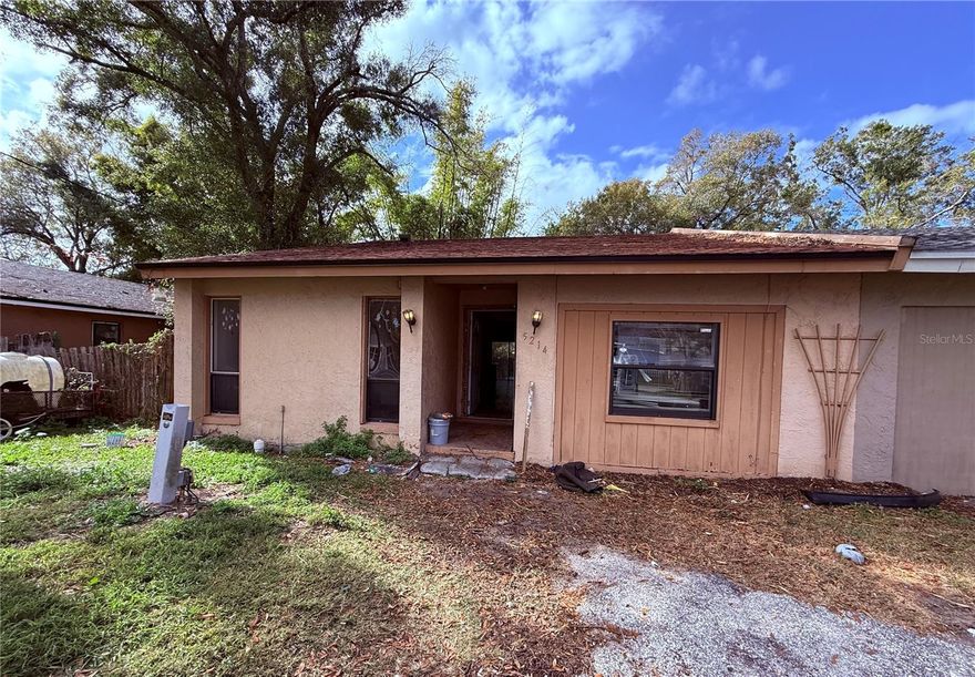 Great investment opportunity the heart of Orlando , located in highly desire area for rentals and long-term growth. This half-duplex offers excellent potential with major big tickets items already updated , including roof, new AC, and new septic system . The interior requires a full remodel , giving investors the chance to customize and ,maximize value. Whether you looking for to fix and flip or renovate and hold as rental, this property provides strong potential in a prime growing location.