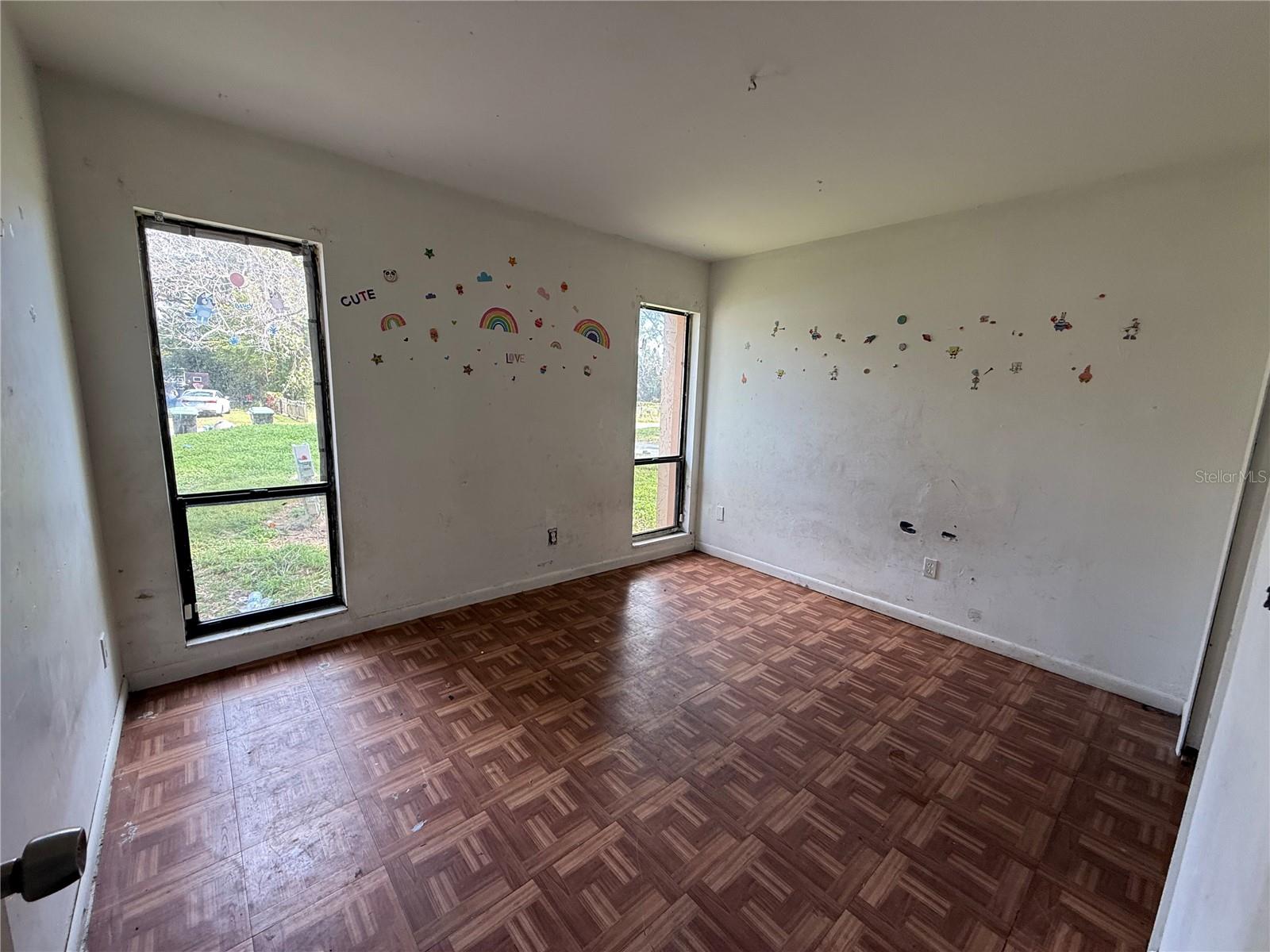 FAIRVIEW GDNS - Residential