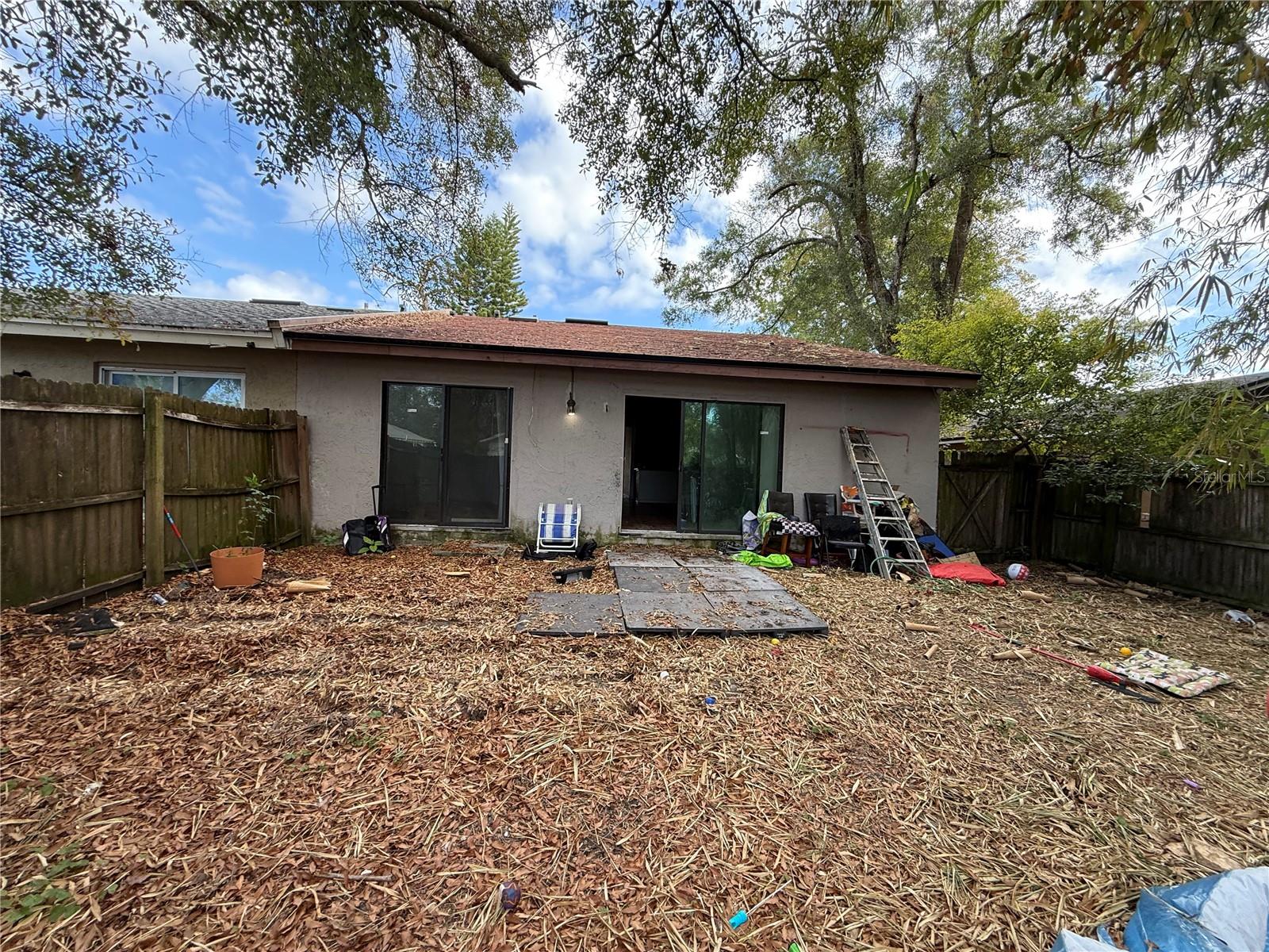 FAIRVIEW GDNS - Residential