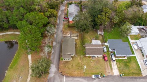 A home in DAYTONA BEACH