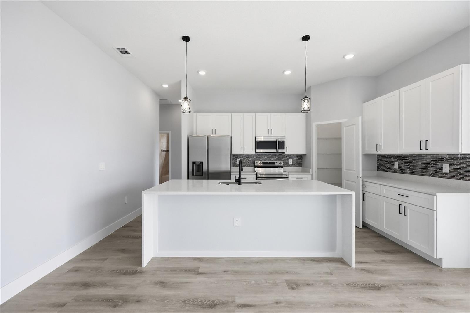 MARION OAKS UN 01 - Residential