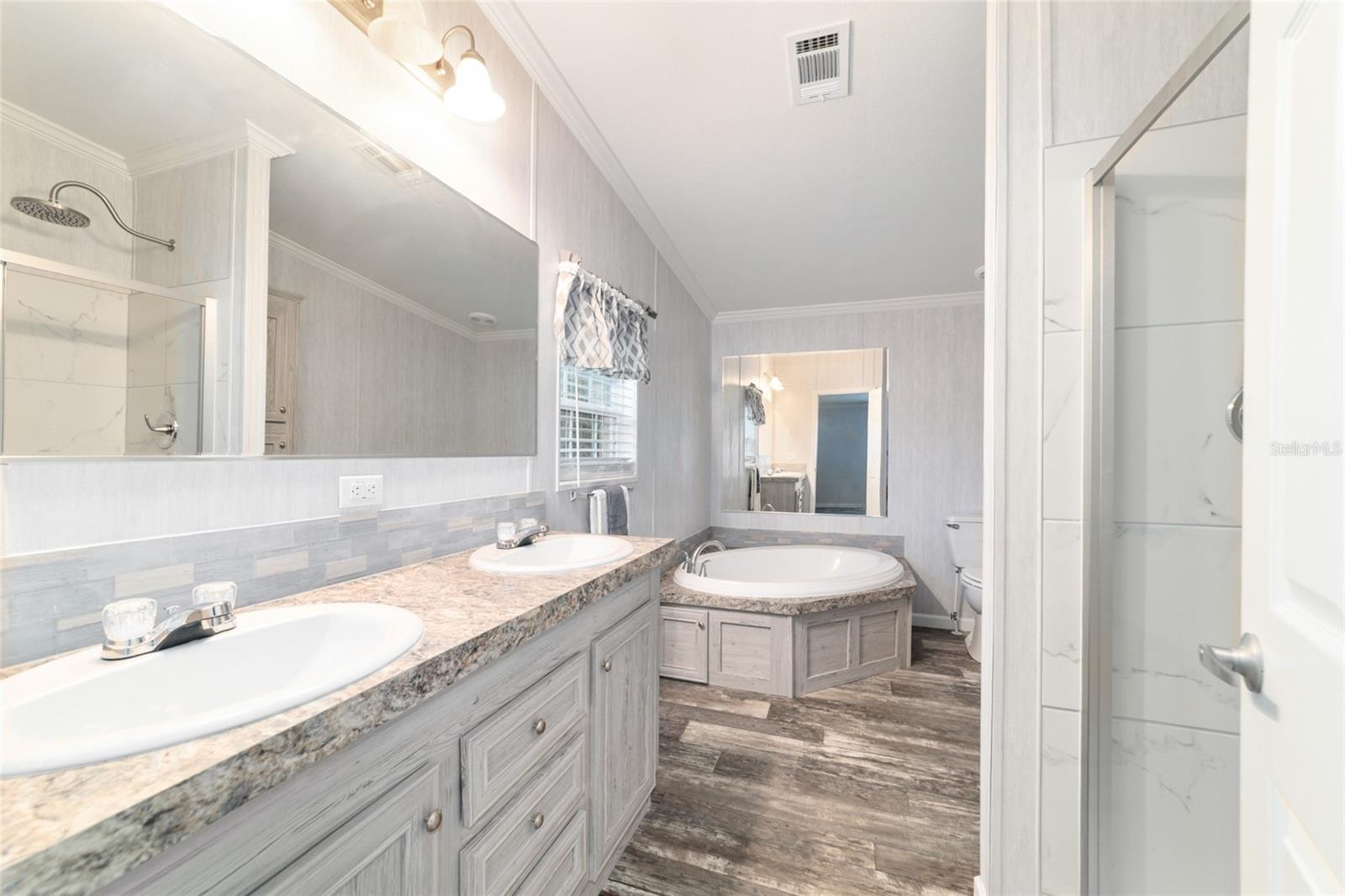 RAINBOW PARK UN 08 - Residential