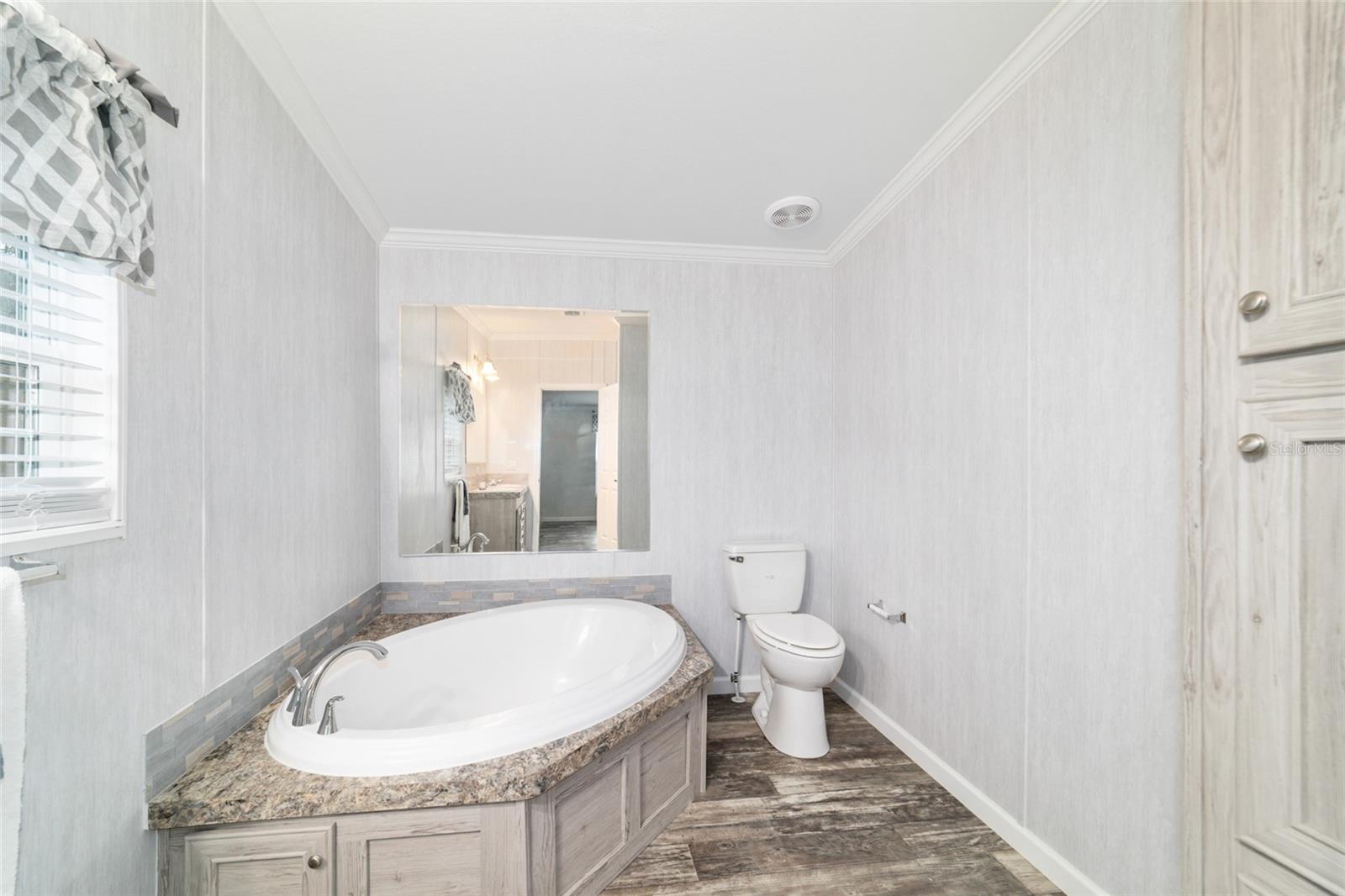 RAINBOW PARK UN 08 - Residential