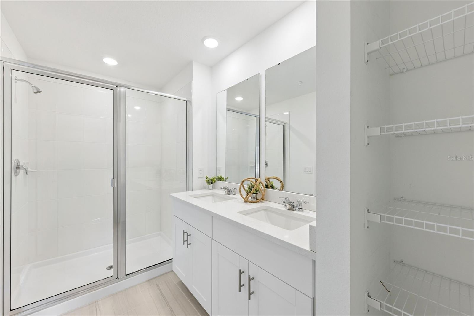CHASE LANDING - Residential