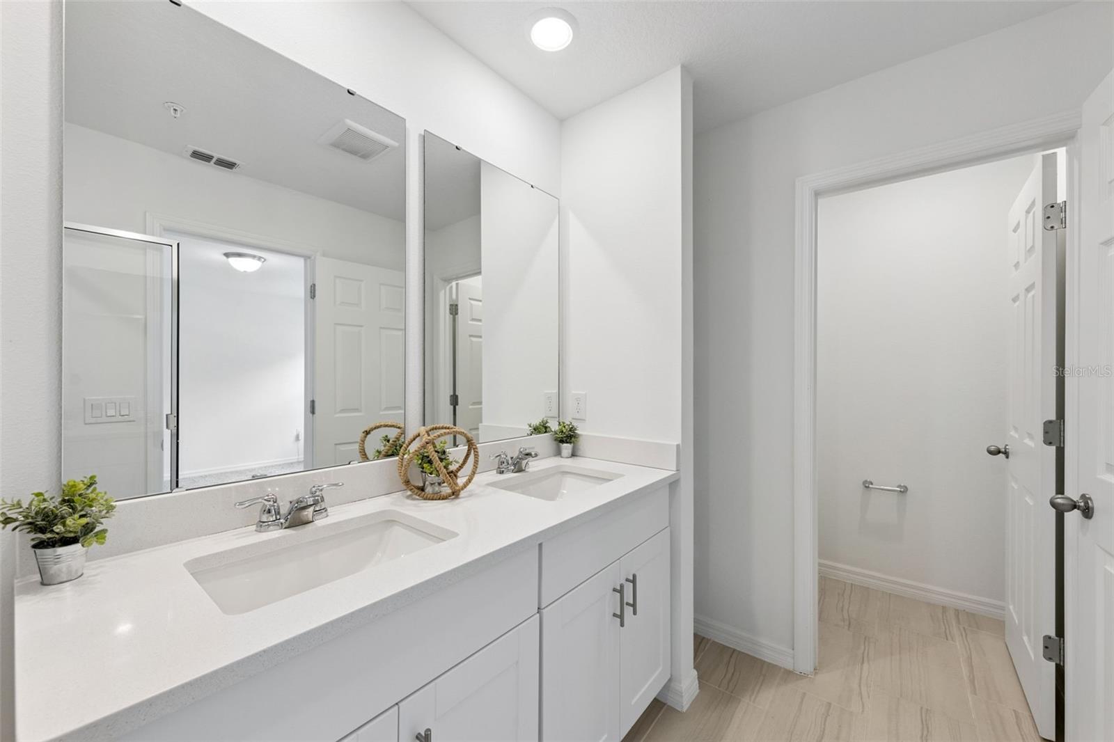 CHASE LANDING - Residential