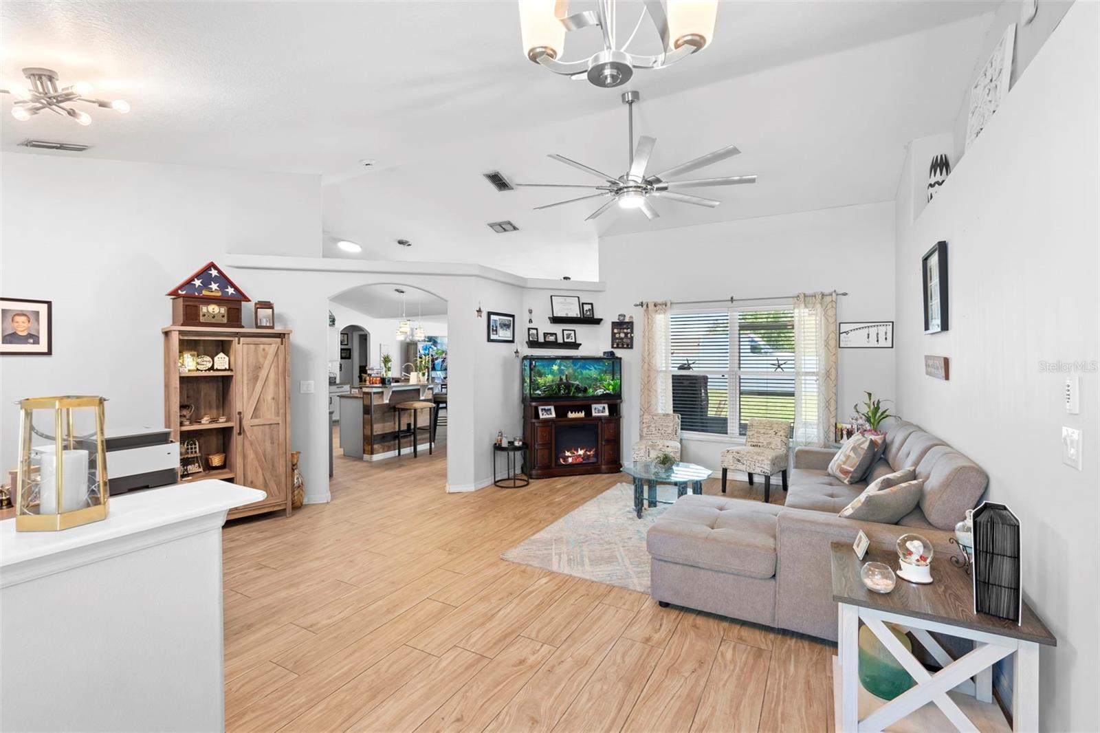 10800 CRESCENT RIDGE LOOP