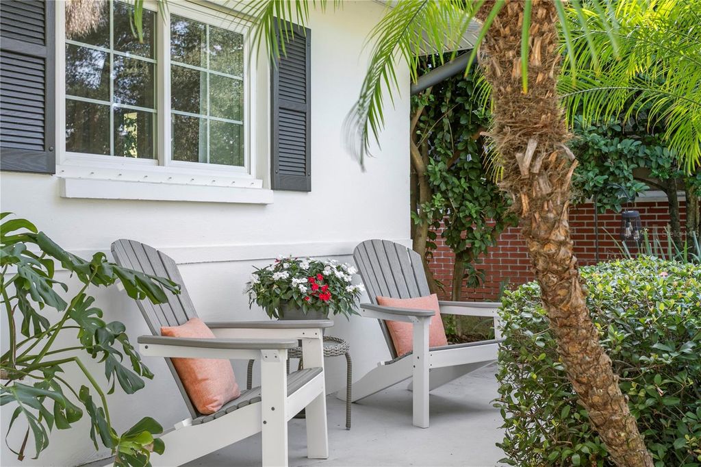 Photo of 1110 14th Avenue N, St Petersburg, FL 33705 (MLS # TB8441611)