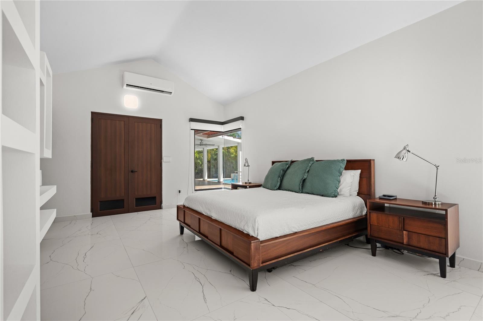 SABANERA DE DORADO - Residential