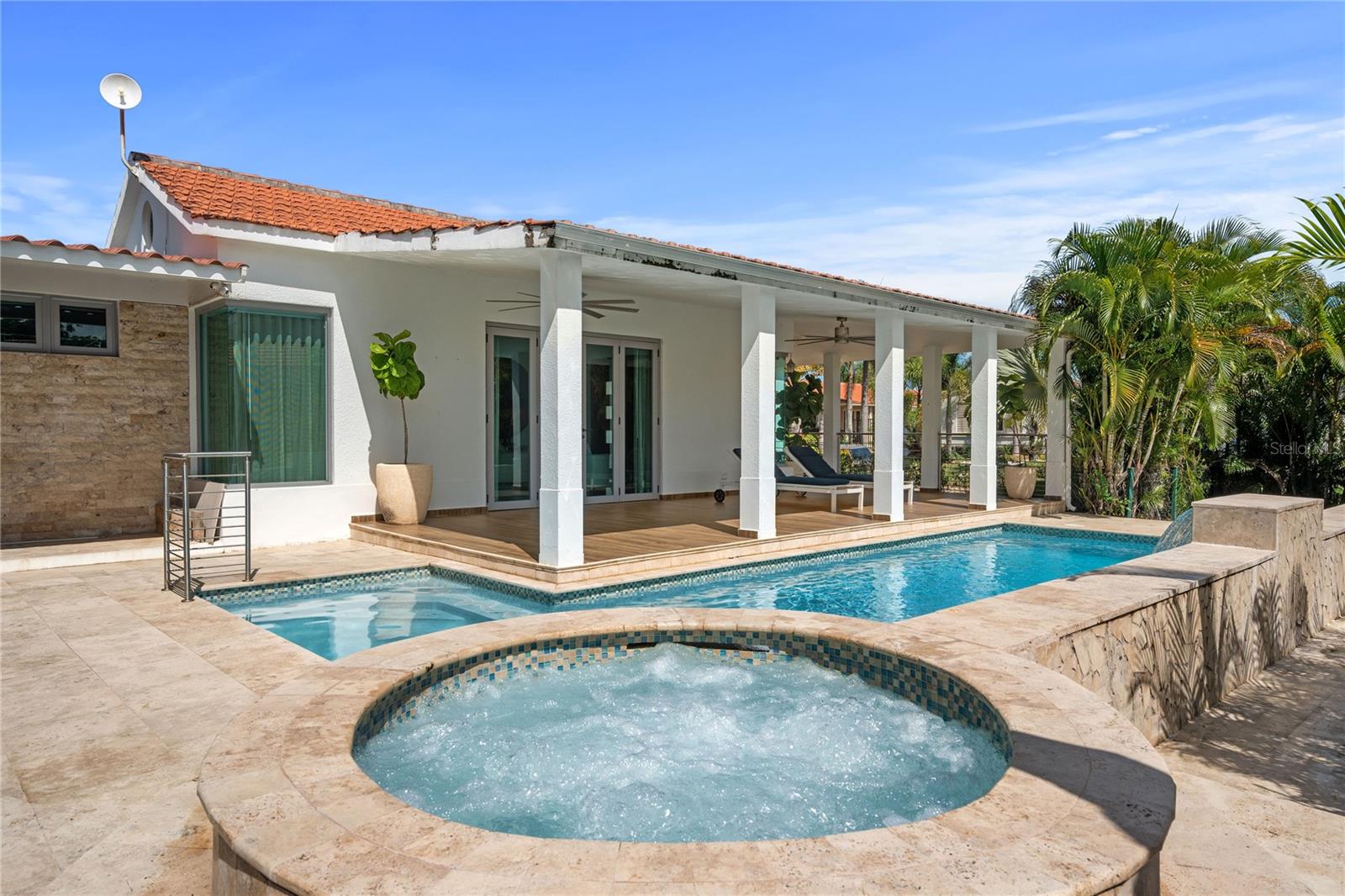 SABANERA DE DORADO - Residential