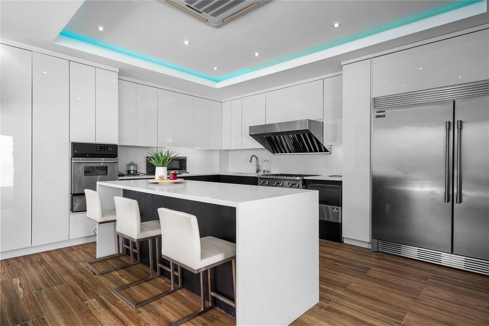 SABANERA DE DORADO - Residential