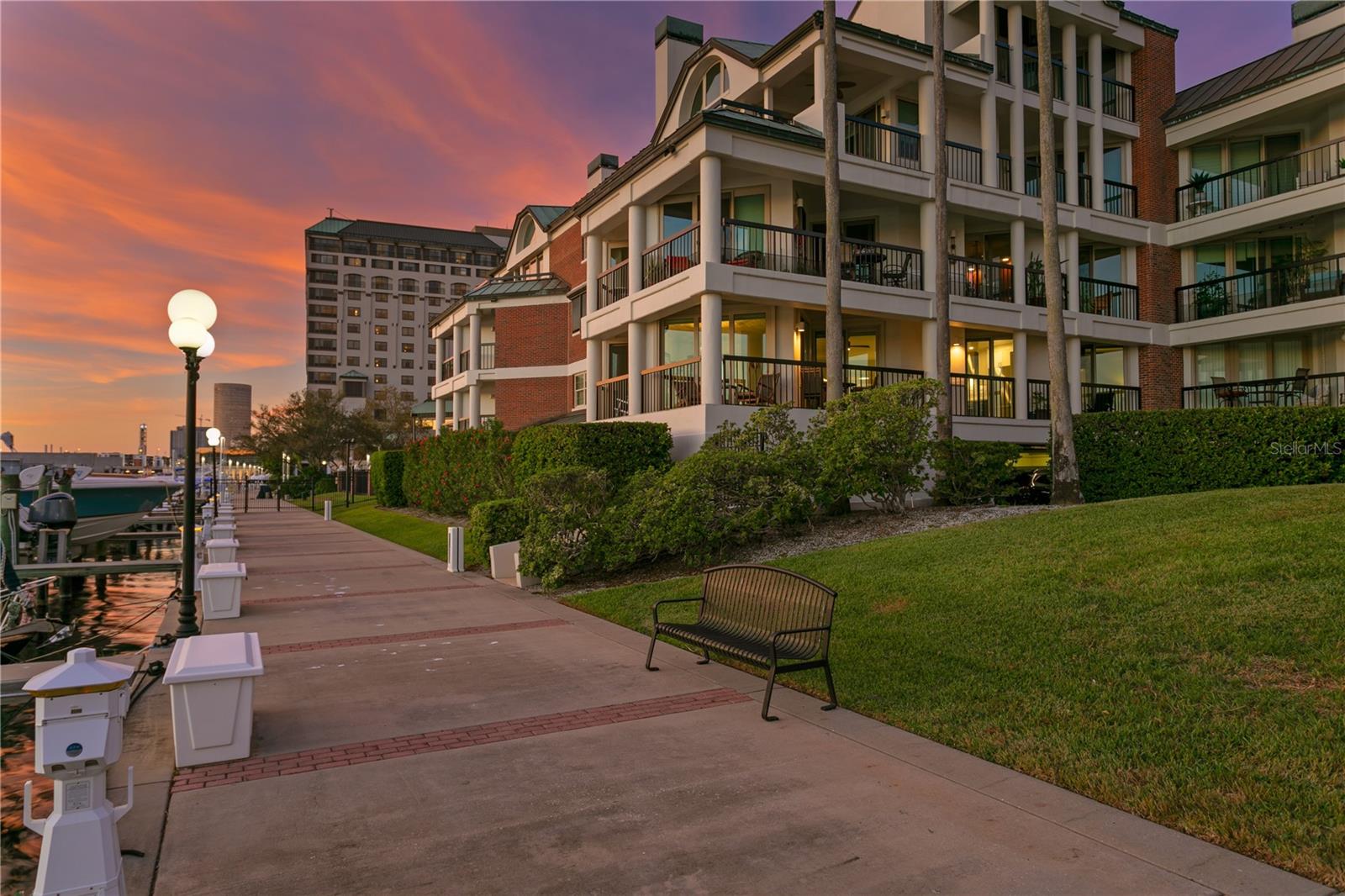 SEDDON COVE PH 03 BLDG 04 - Residential