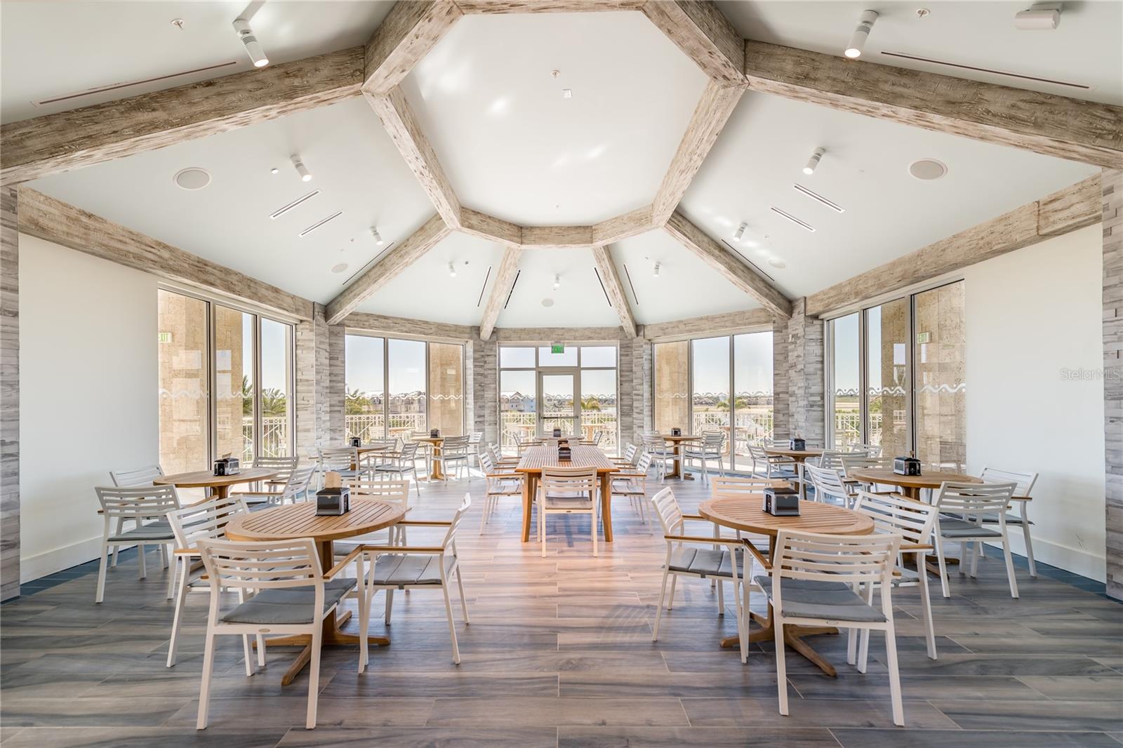 ROLLING OAKS PH 7 PB 30 PGS 167-169 LOT 92 - Residential