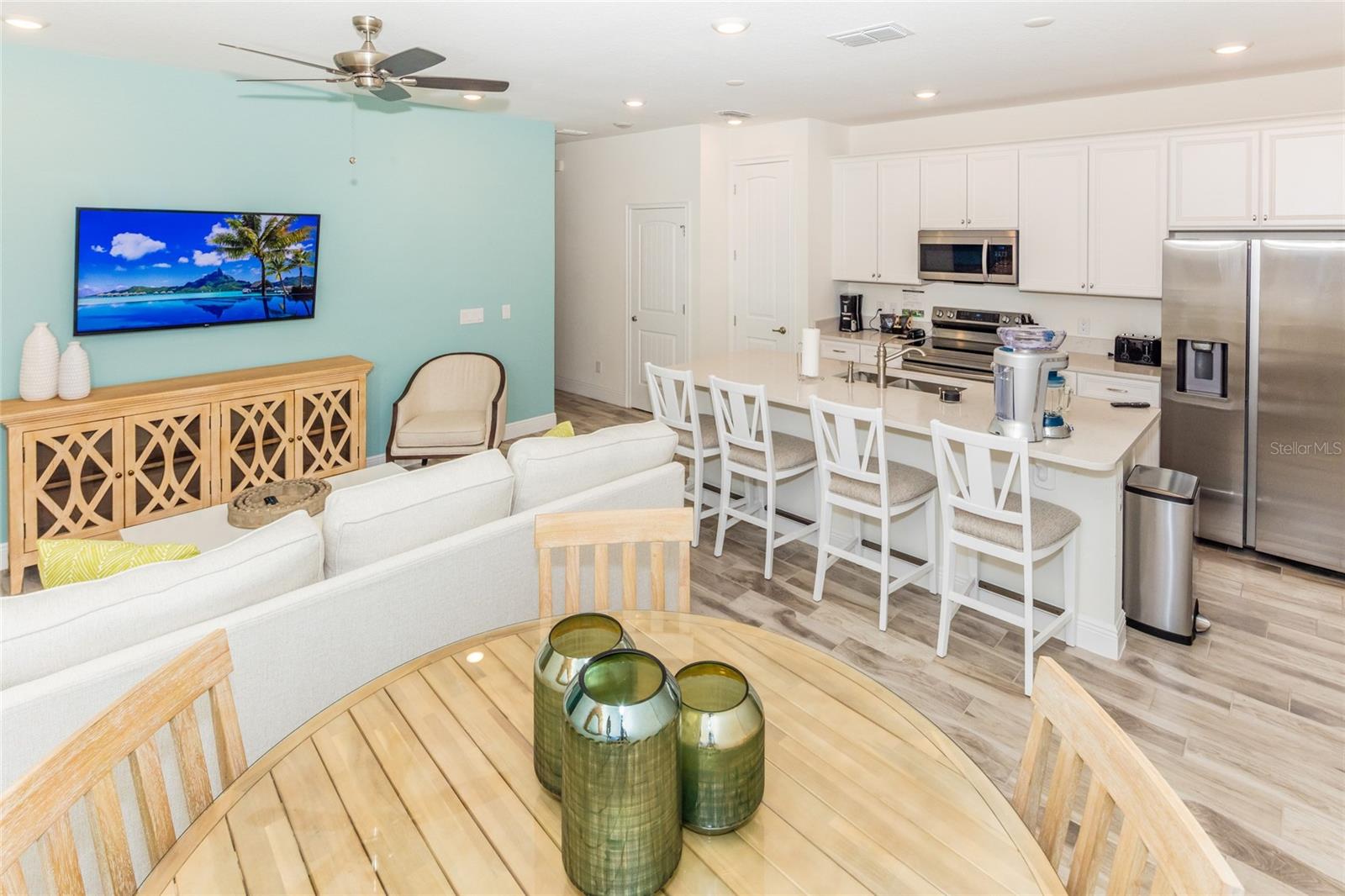 ROLLING OAKS PH 7 PB 30 PGS 167-169 LOT 92 - Residential