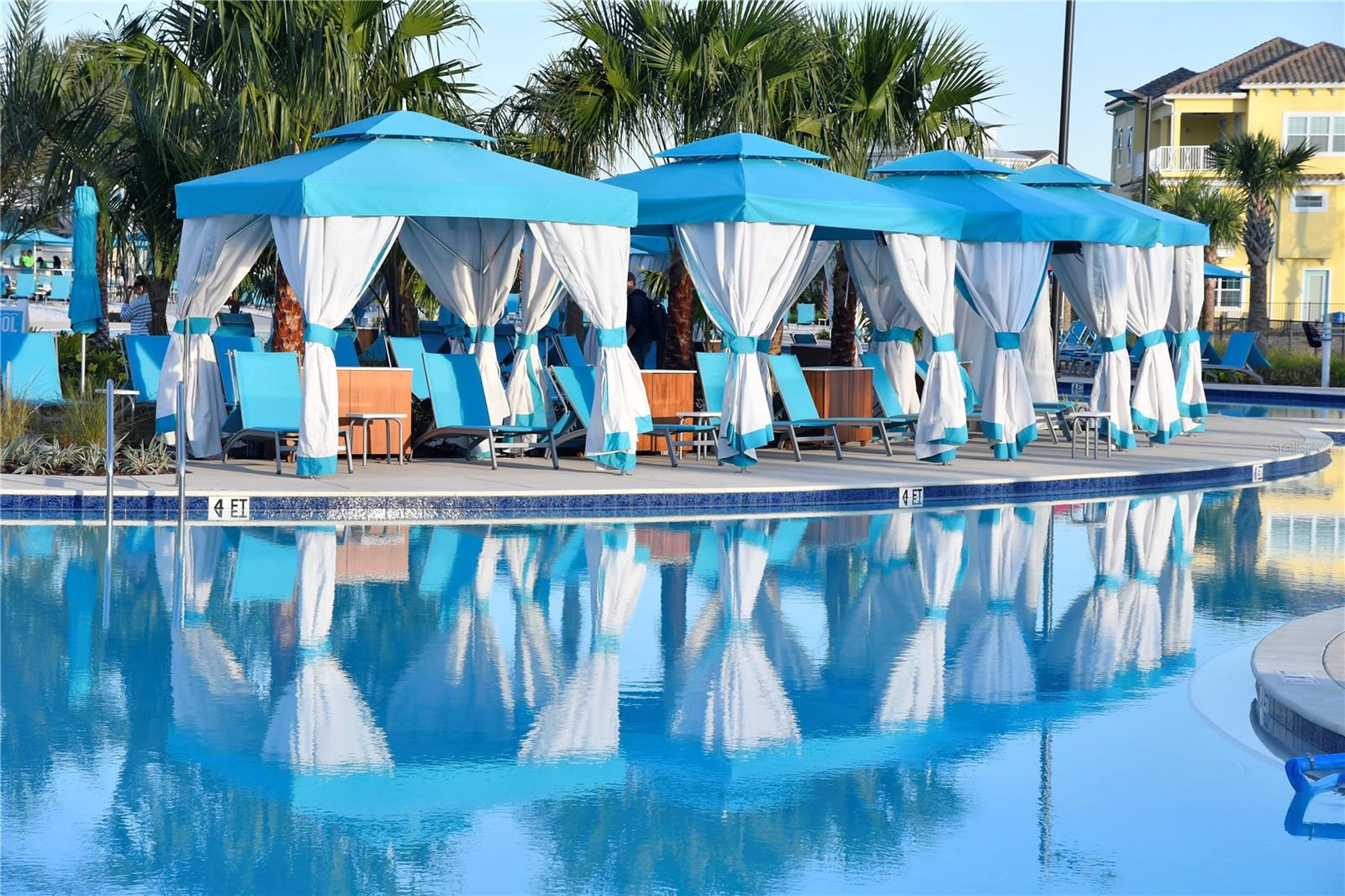 ROLLING OAKS PH 7 PB 30 PGS 167-169 LOT 92 - Residential