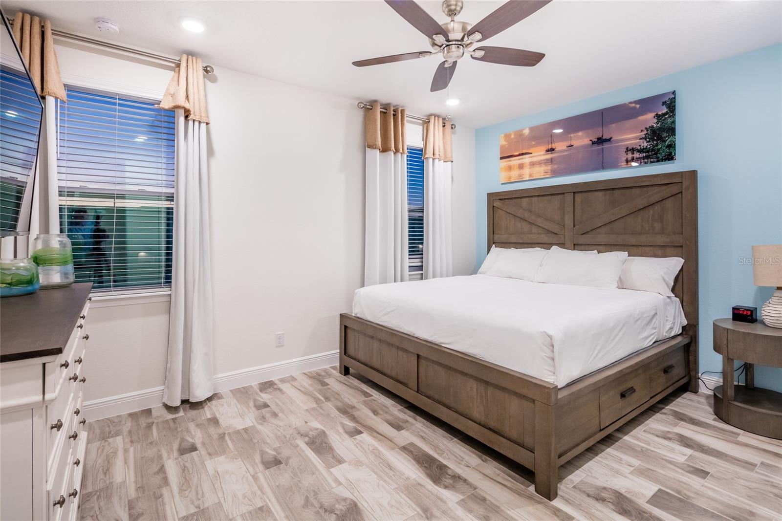 ROLLING OAKS PH 7 PB 30 PGS 167-169 LOT 92 - Residential