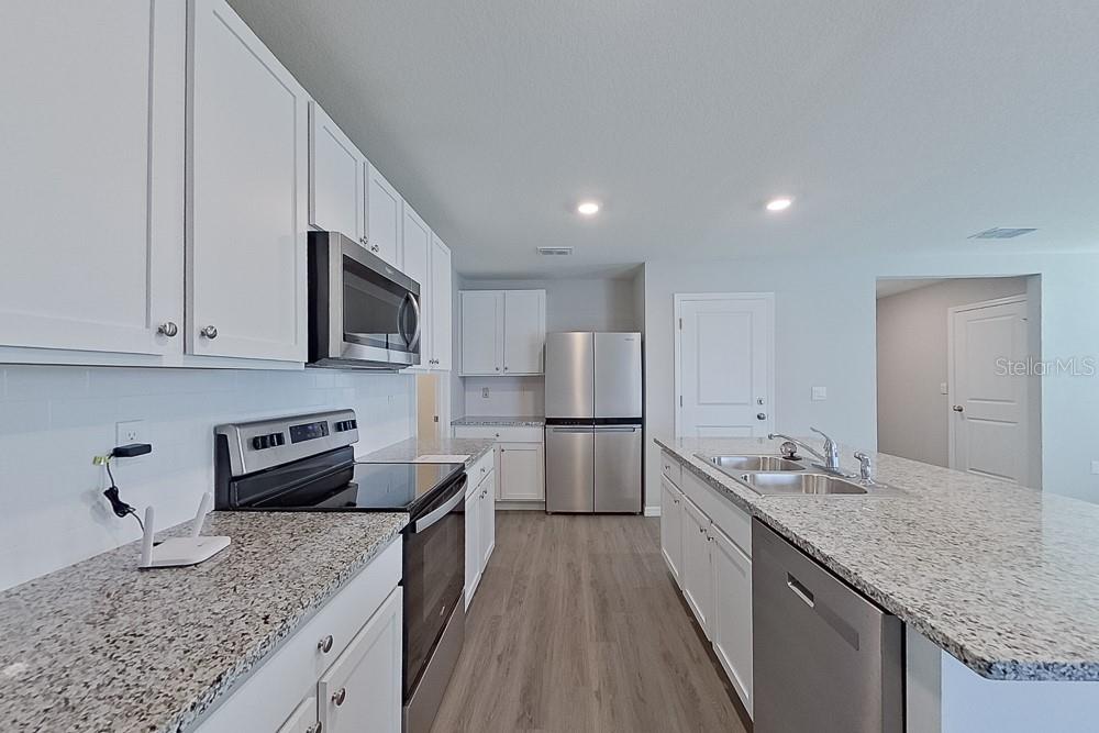 OCALA CROSSINGS - Residential Lease