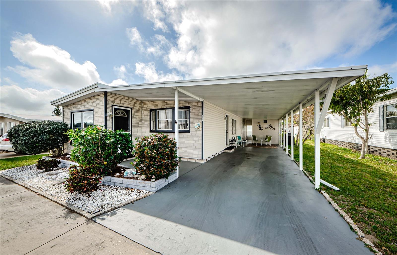 719 SUGAR PALM STREET