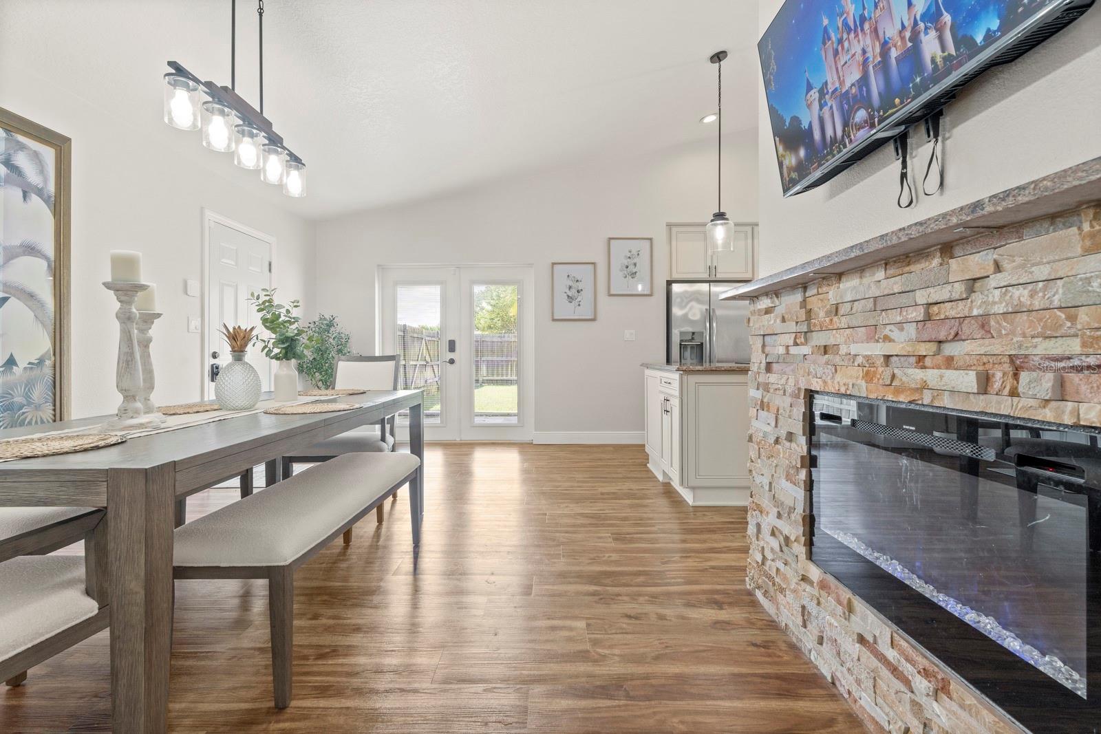 ROOSEVELT PLACE - Residential