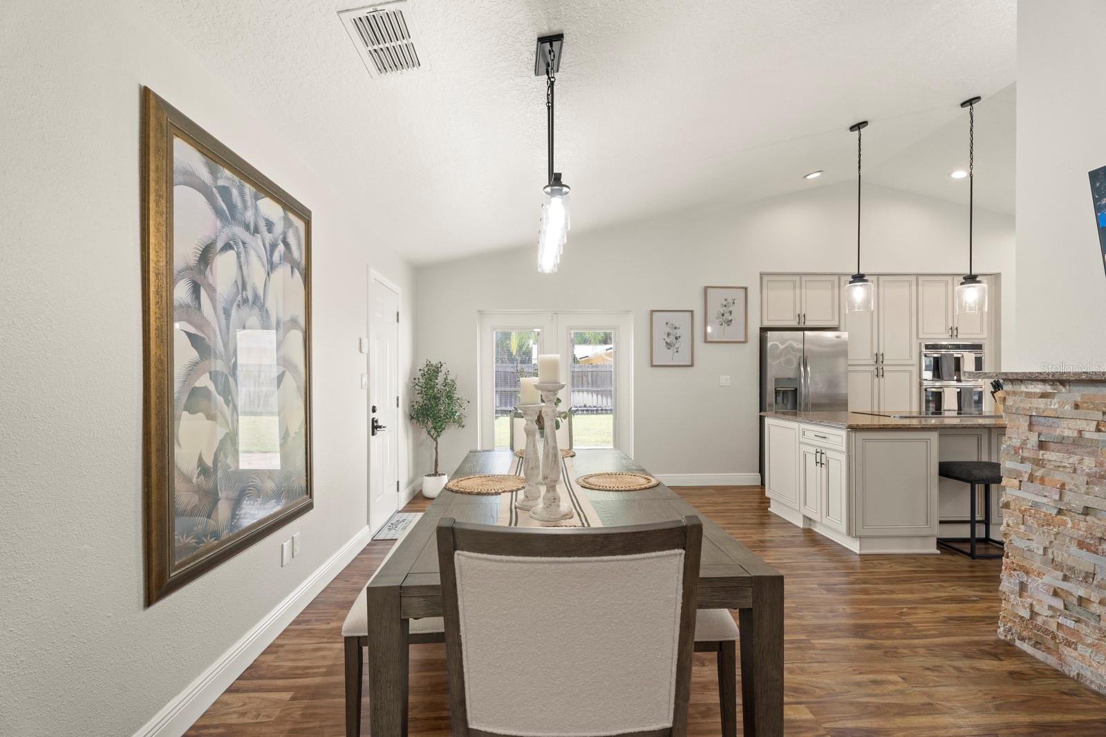 ROOSEVELT PLACE - Residential