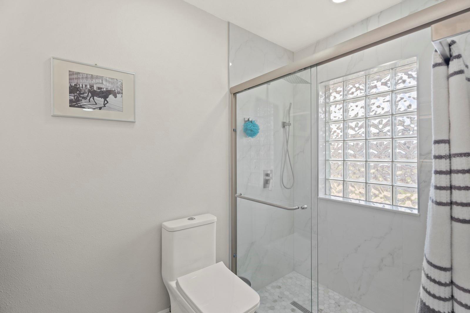 ROOSEVELT PLACE - Residential