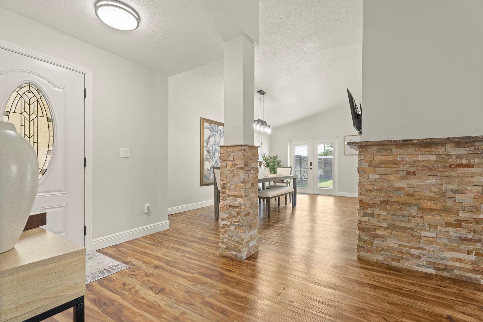 ROOSEVELT PLACE - Residential