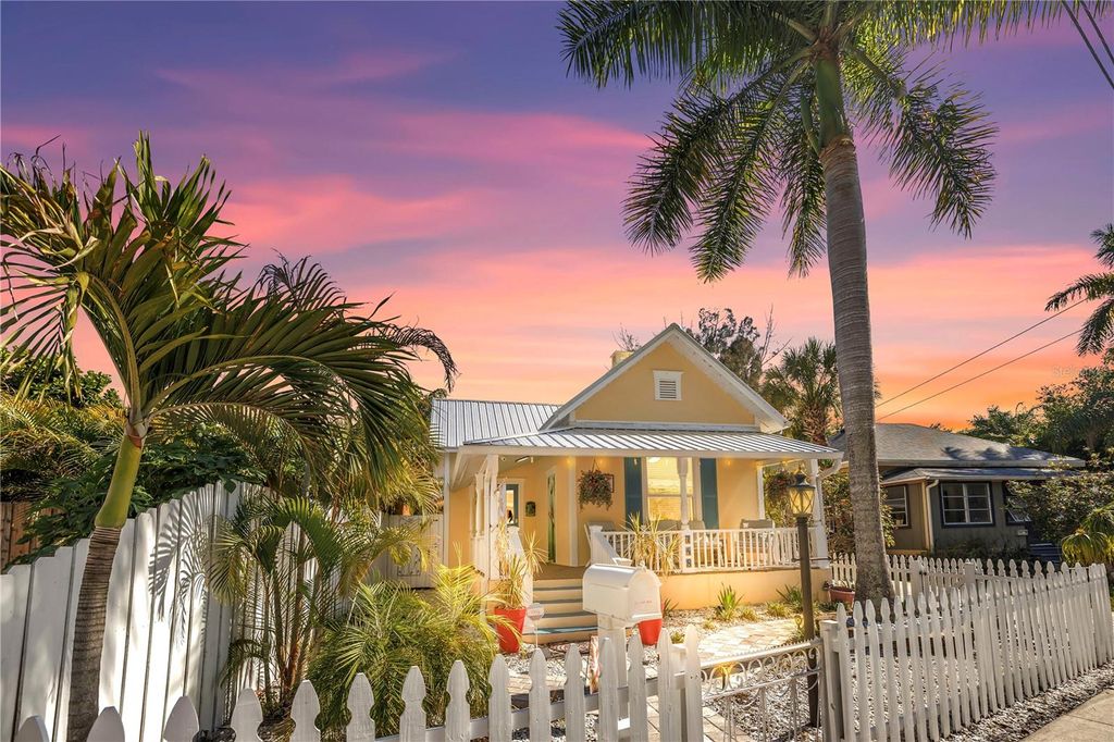 Photo of 748 11th Avenue N, St Petersburg, FL 33701 (MLS # TB8500382)