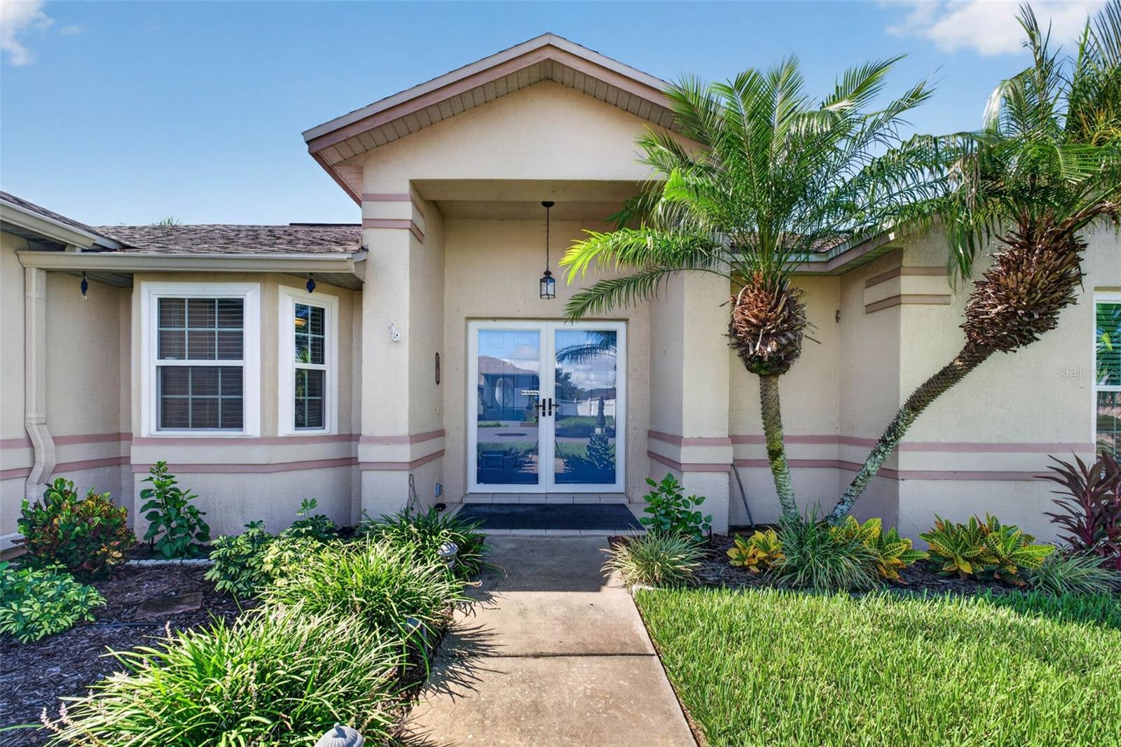 706 HIGHLAND CREST LOOP