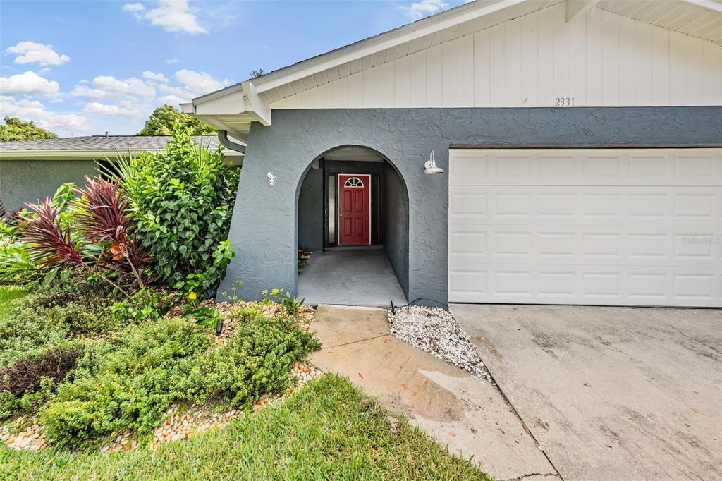 Photo of 2331 Robyn Court, Dunedin, FL 34698 (MLS # TB8432565)