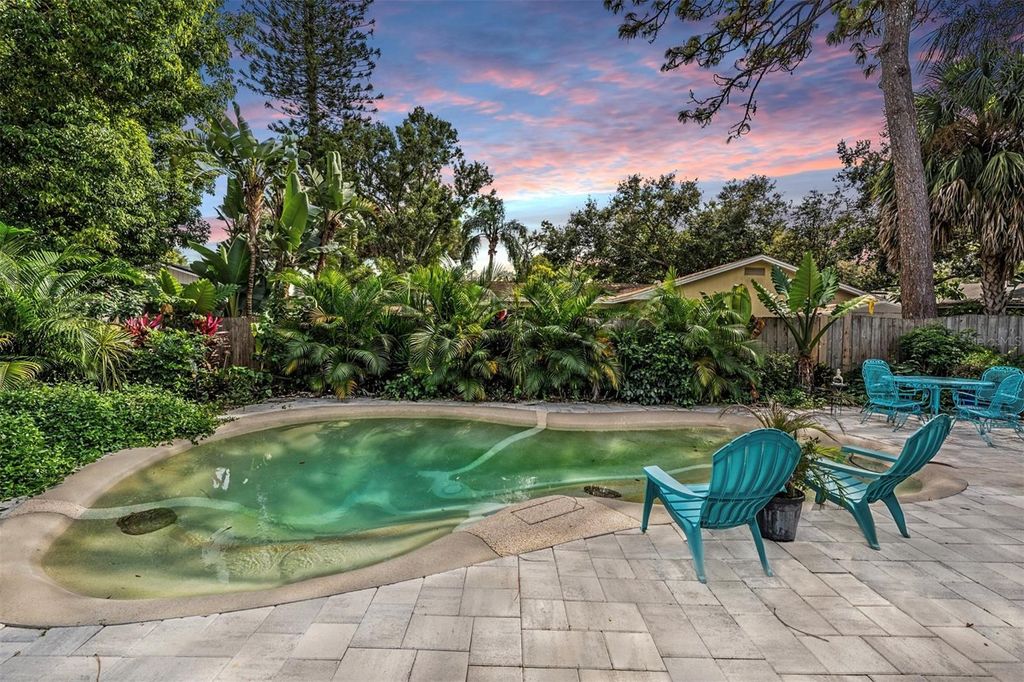 Photo of 2331 Robyn Court, Dunedin, FL 34698 (MLS # TB8432565)