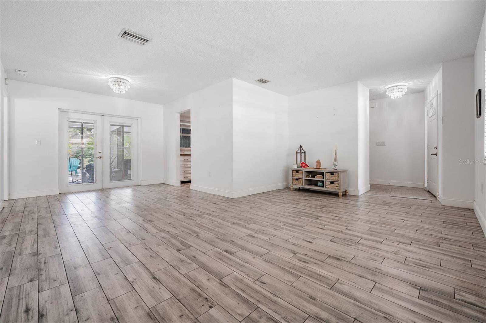 WILSHIRE ESTATES II - Residential