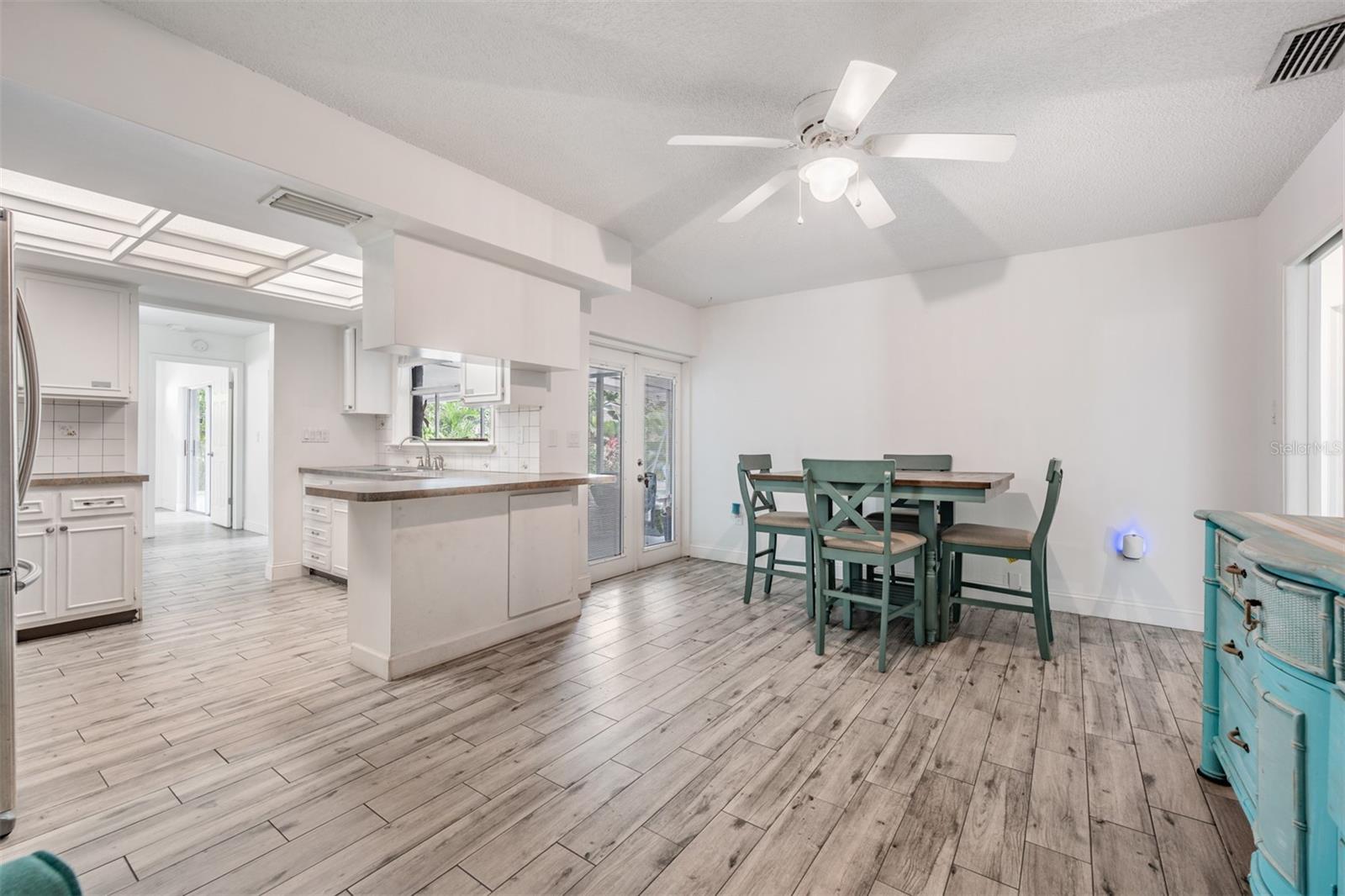 WILSHIRE ESTATES II - Residential