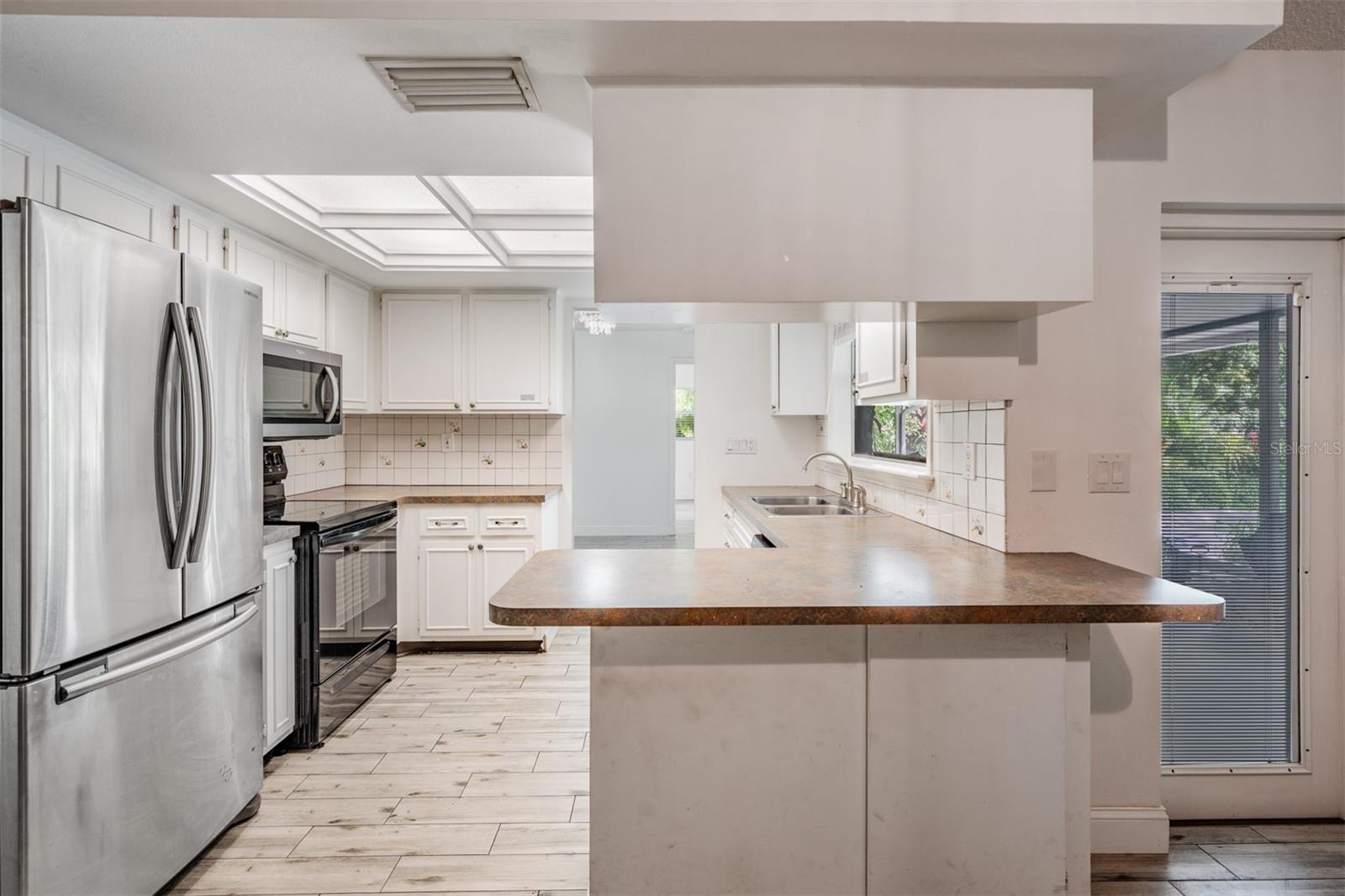 WILSHIRE ESTATES II - Residential