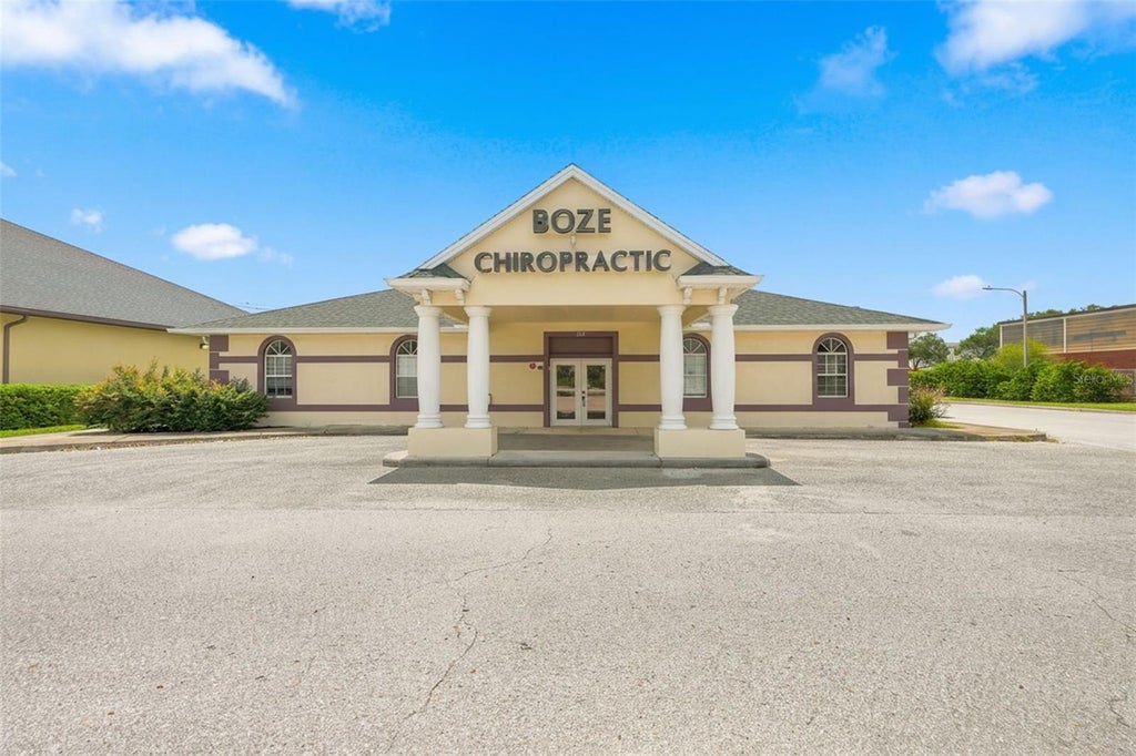 Photo of 224 Mariner Boulevard, Spring Hill, FL 34609 (MLS # W7888538)
