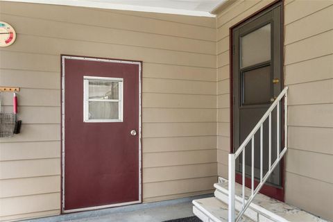 A home in BROOKSVILLE