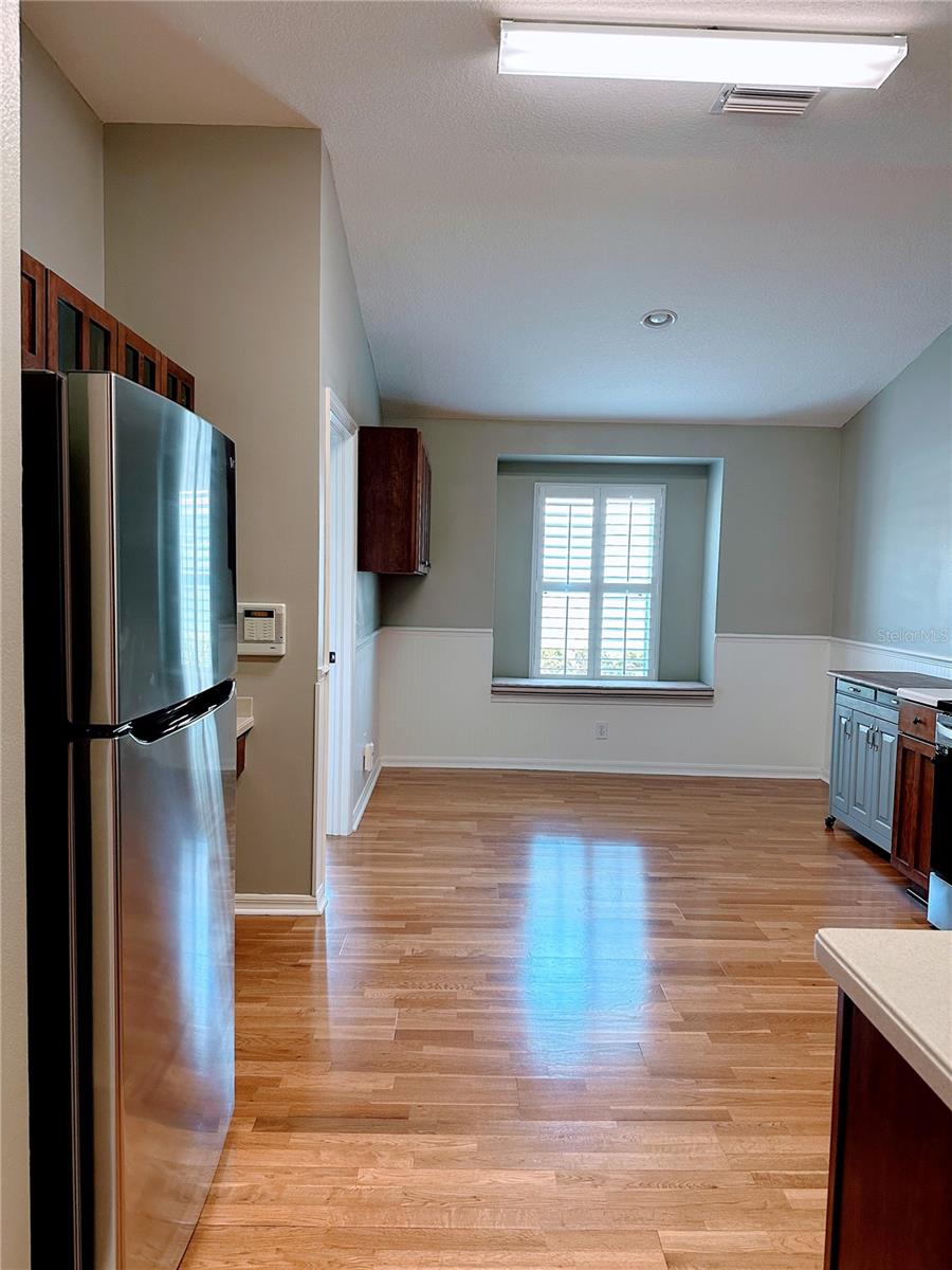 IVY LAKE ESTATES - Residential Lease