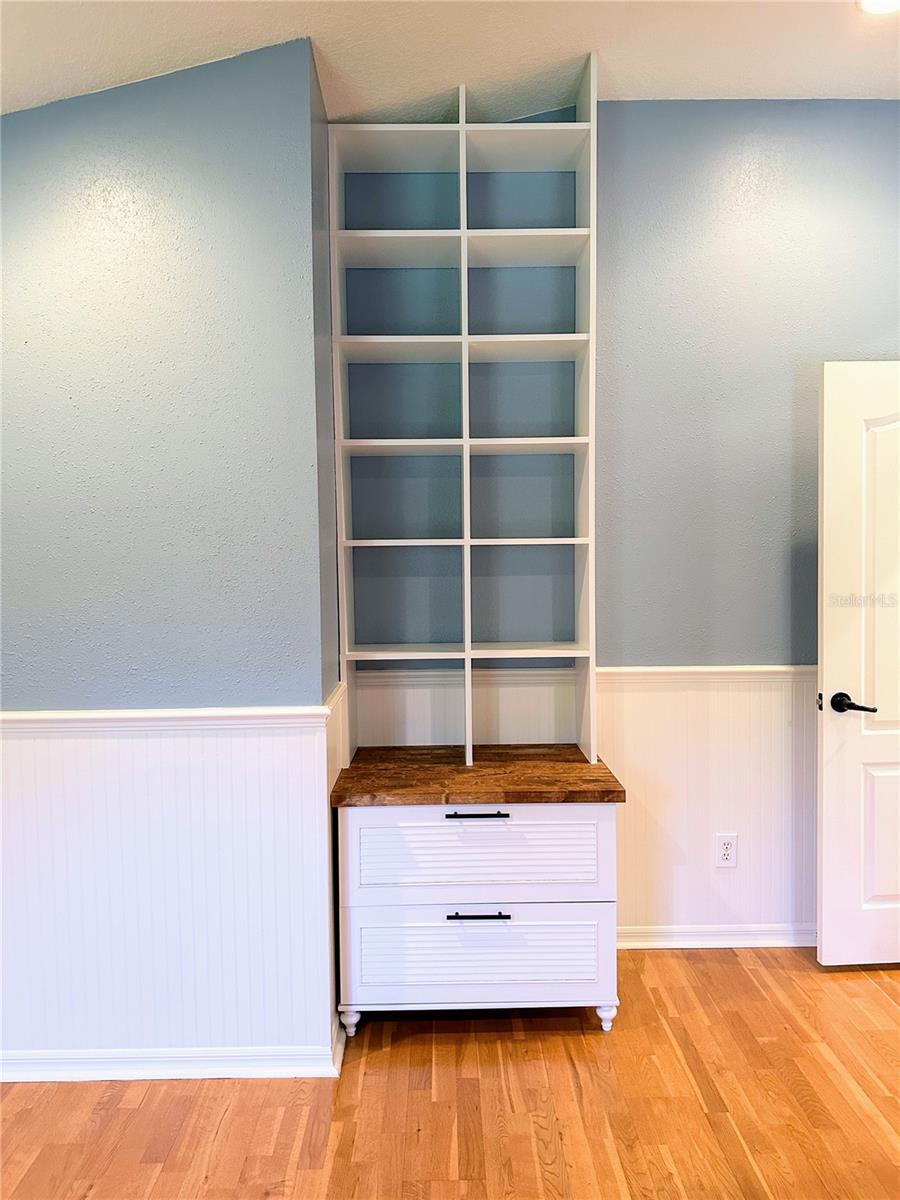 IVY LAKE ESTATES - Residential Lease