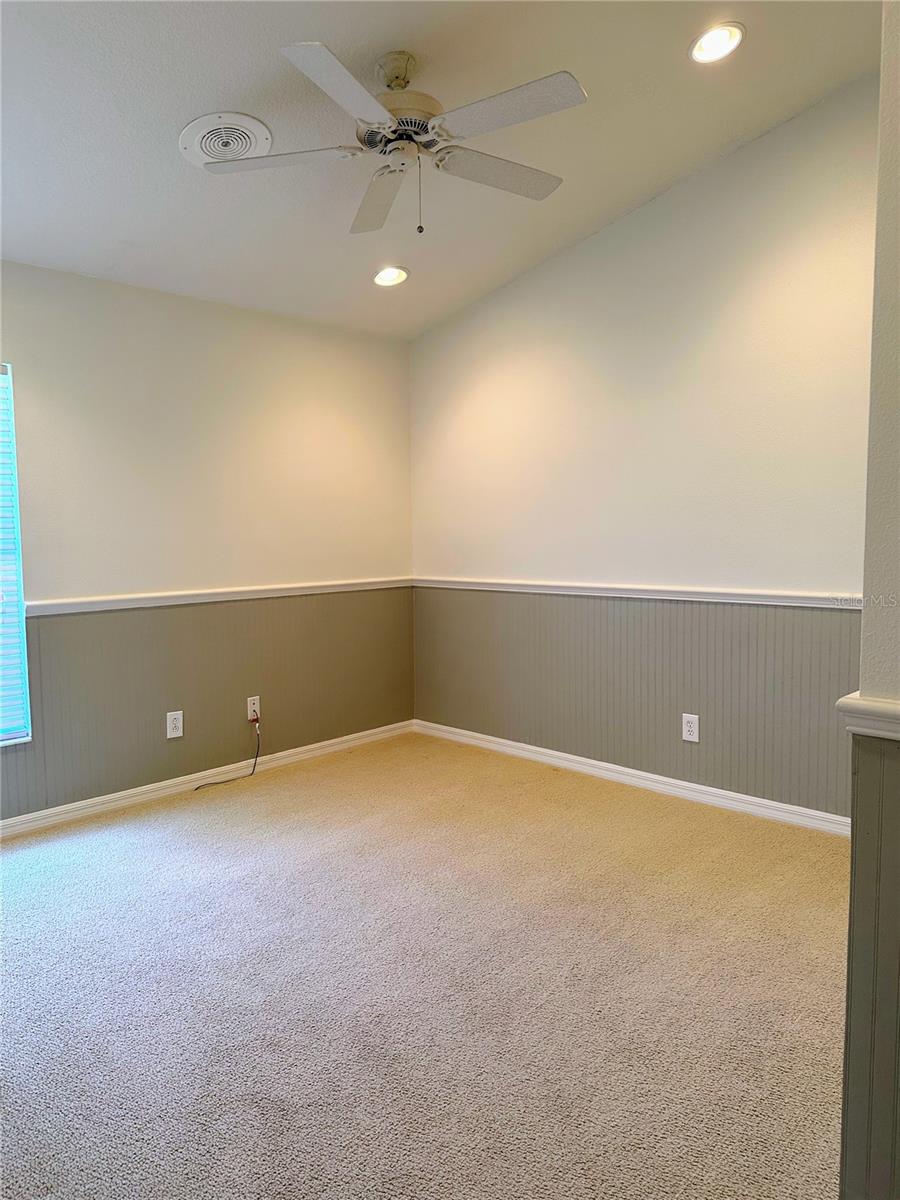 IVY LAKE ESTATES - Residential Lease